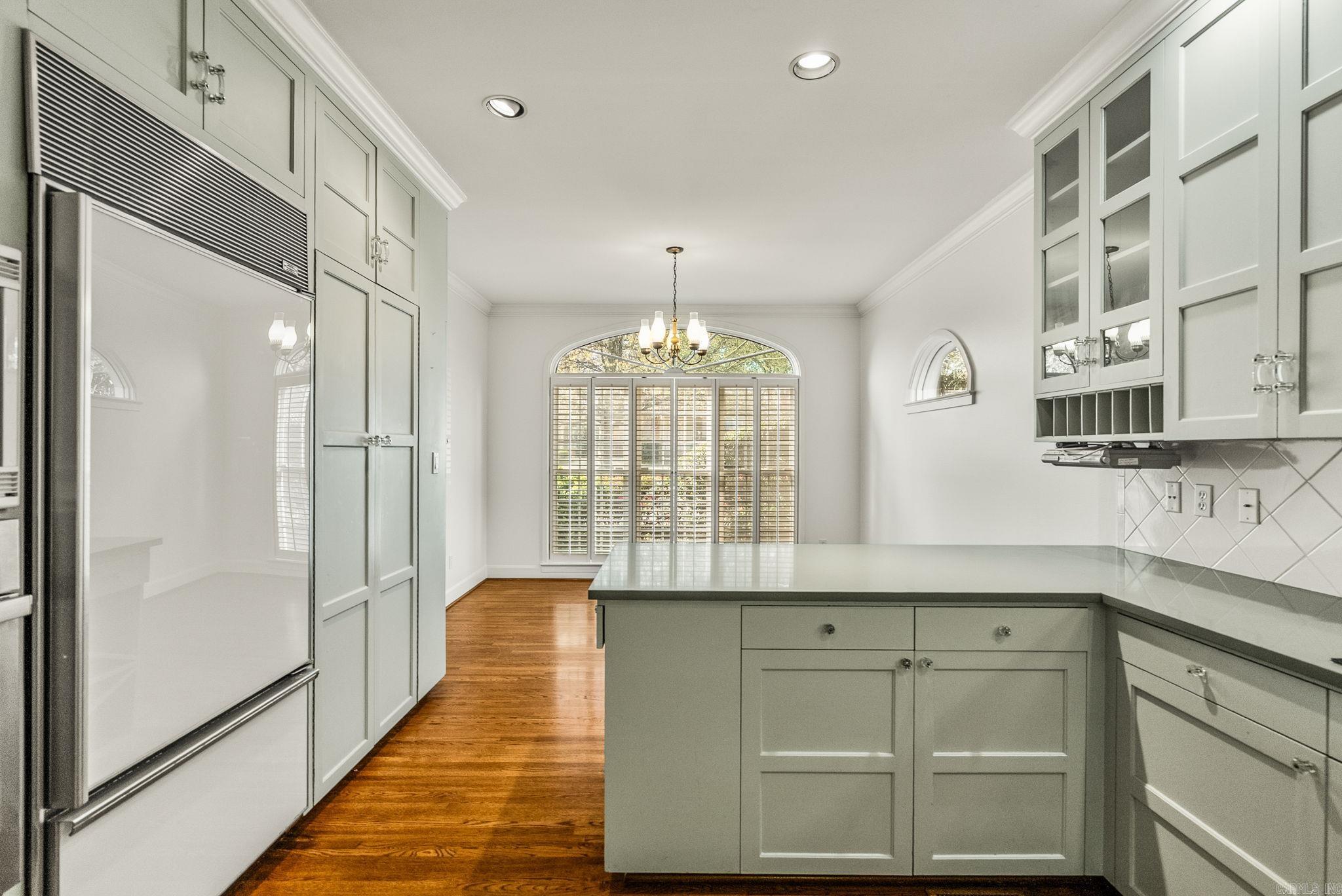 NEWTONS - Residential