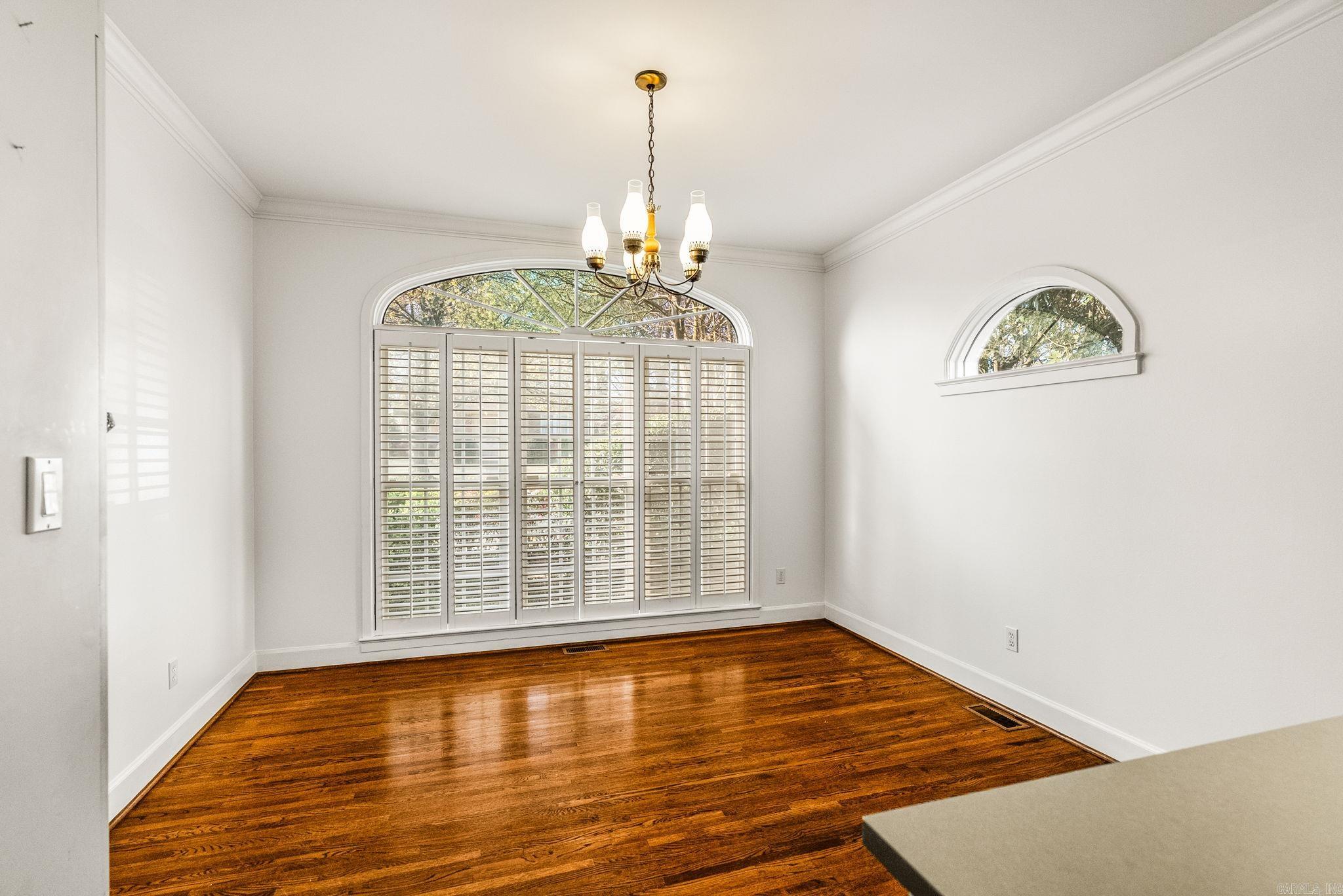 NEWTONS - Residential