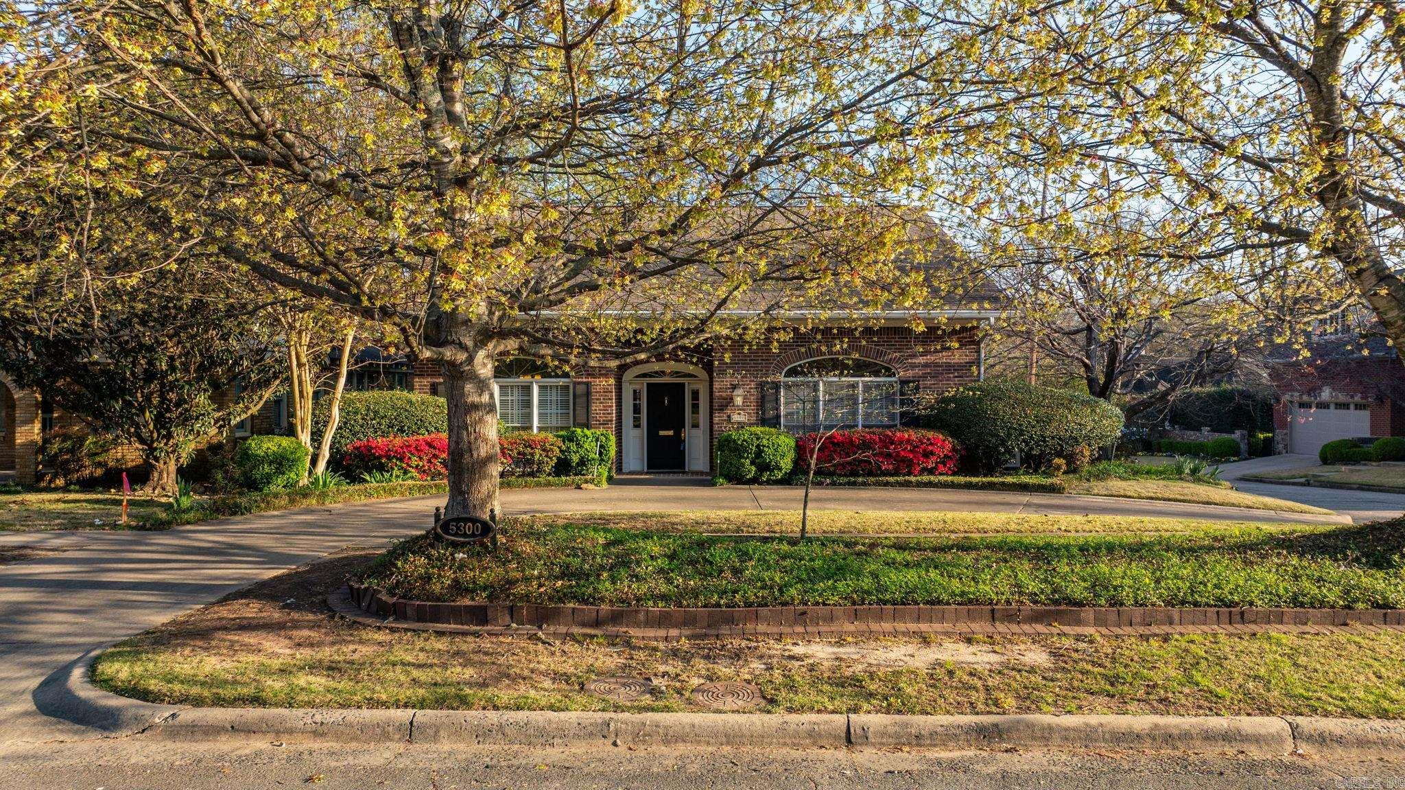 NEWTONS - Residential