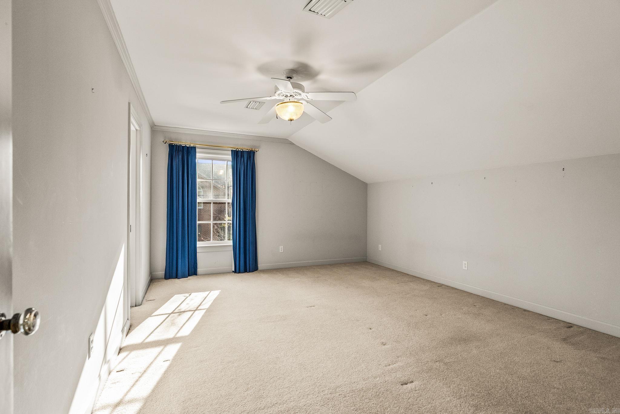 NEWTONS - Residential