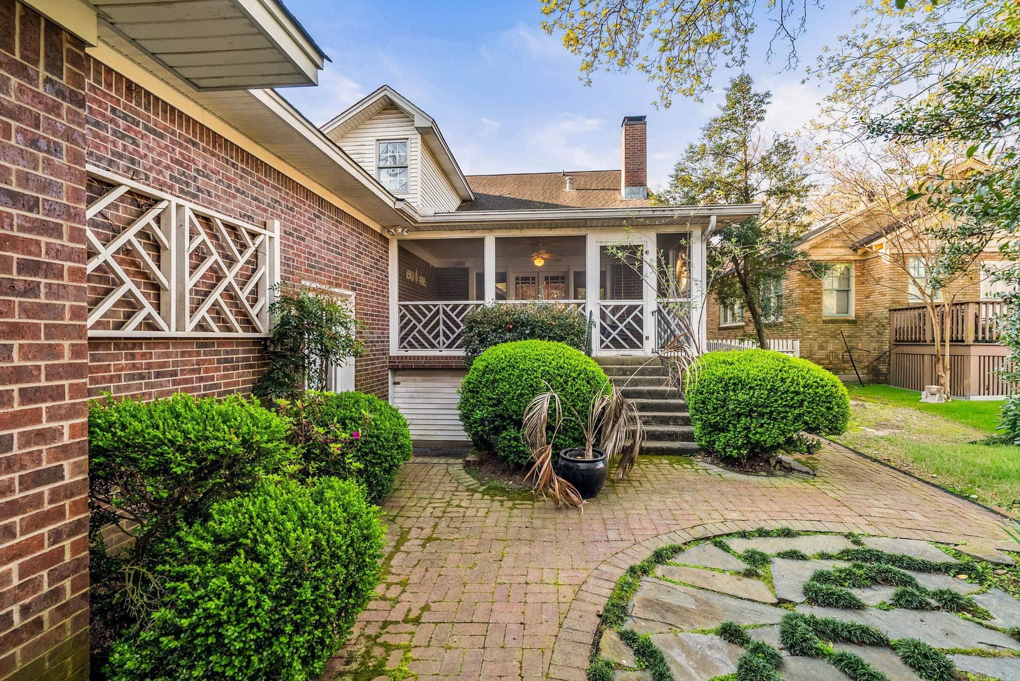 NEWTONS - Residential