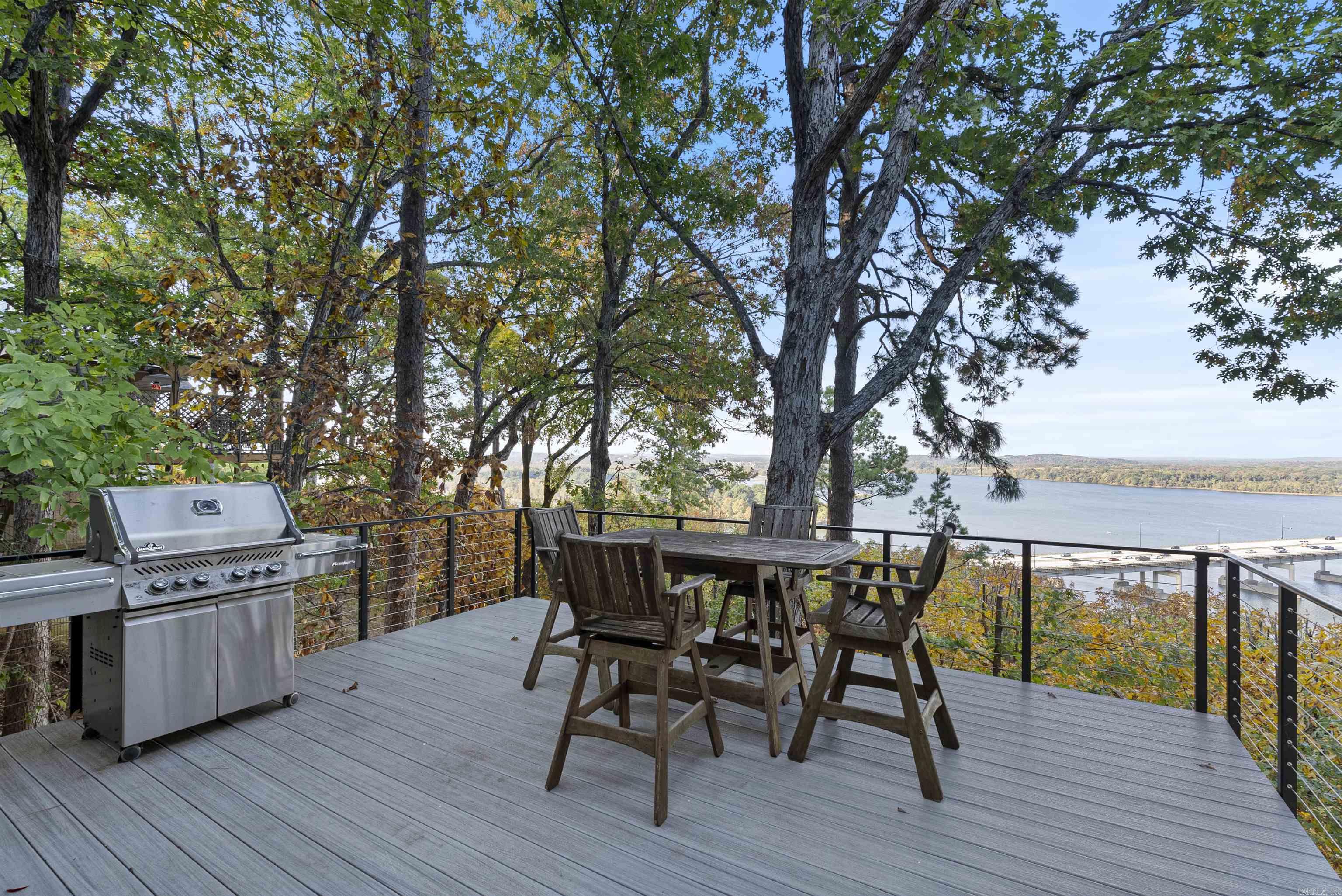 RIVER RIDGE POINTE - Residential