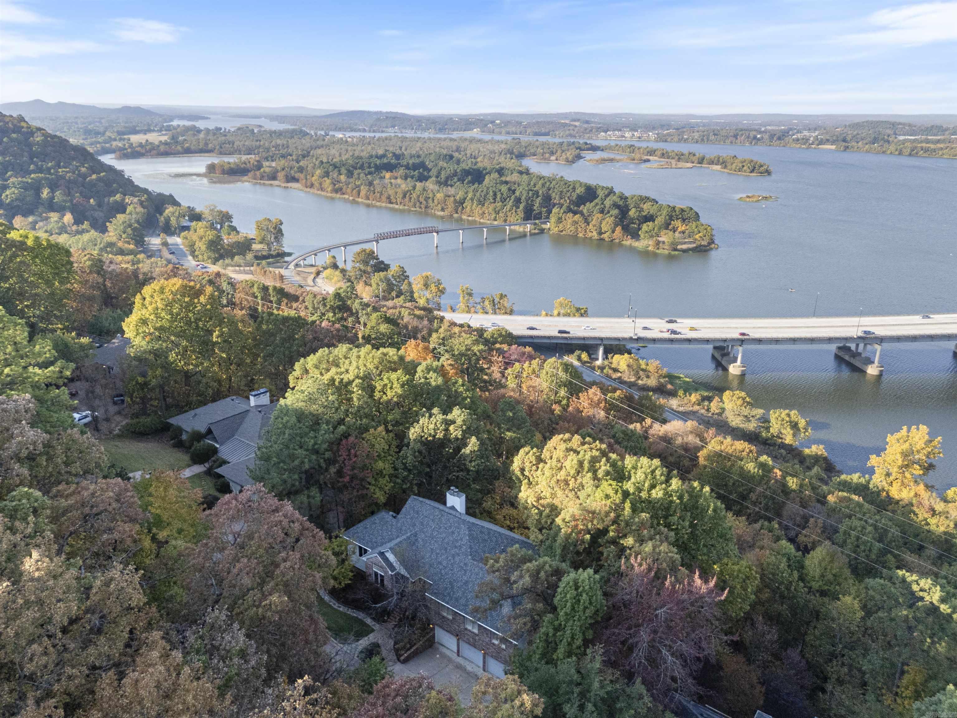 RIVER RIDGE POINTE - Residential