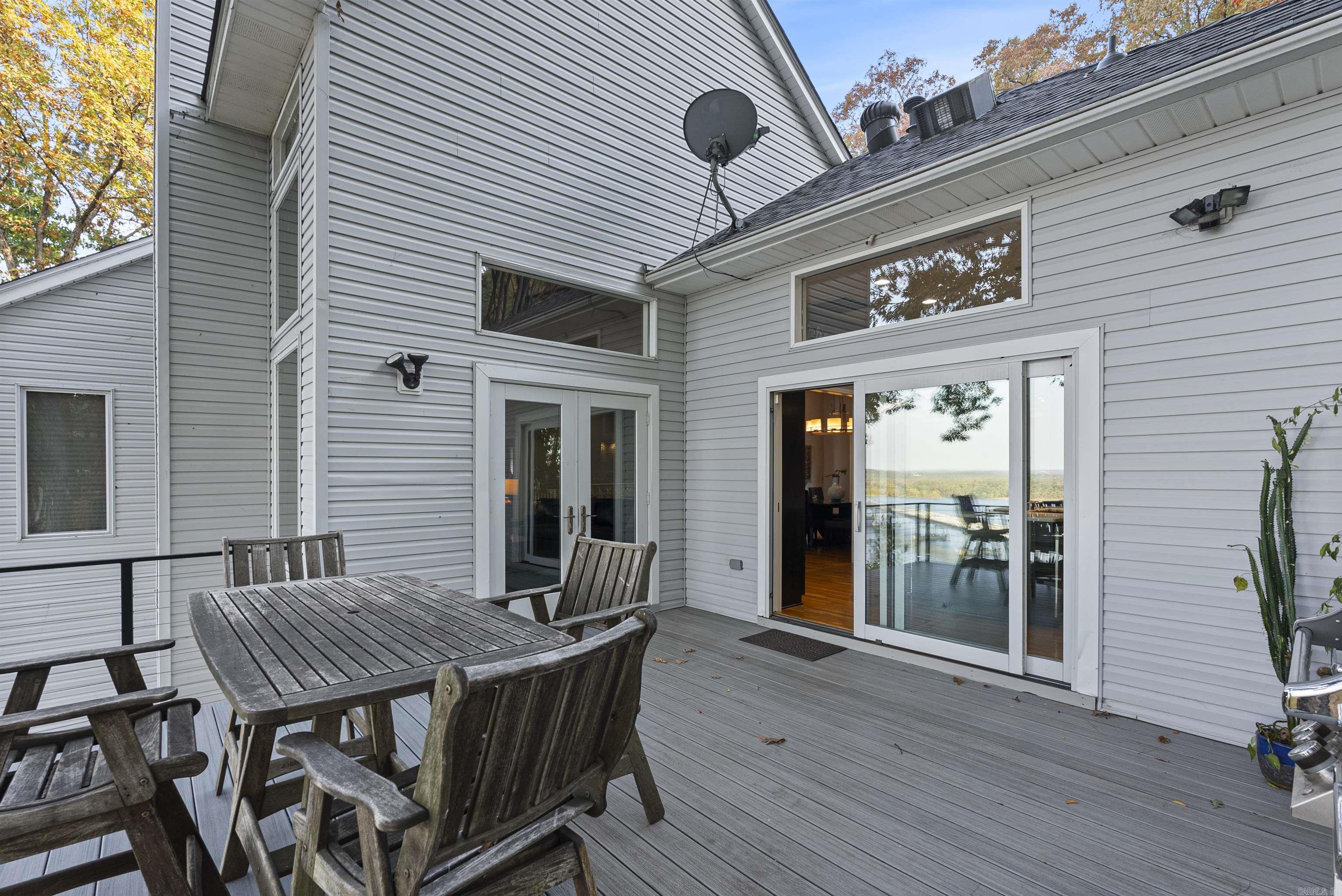 RIVER RIDGE POINTE - Residential