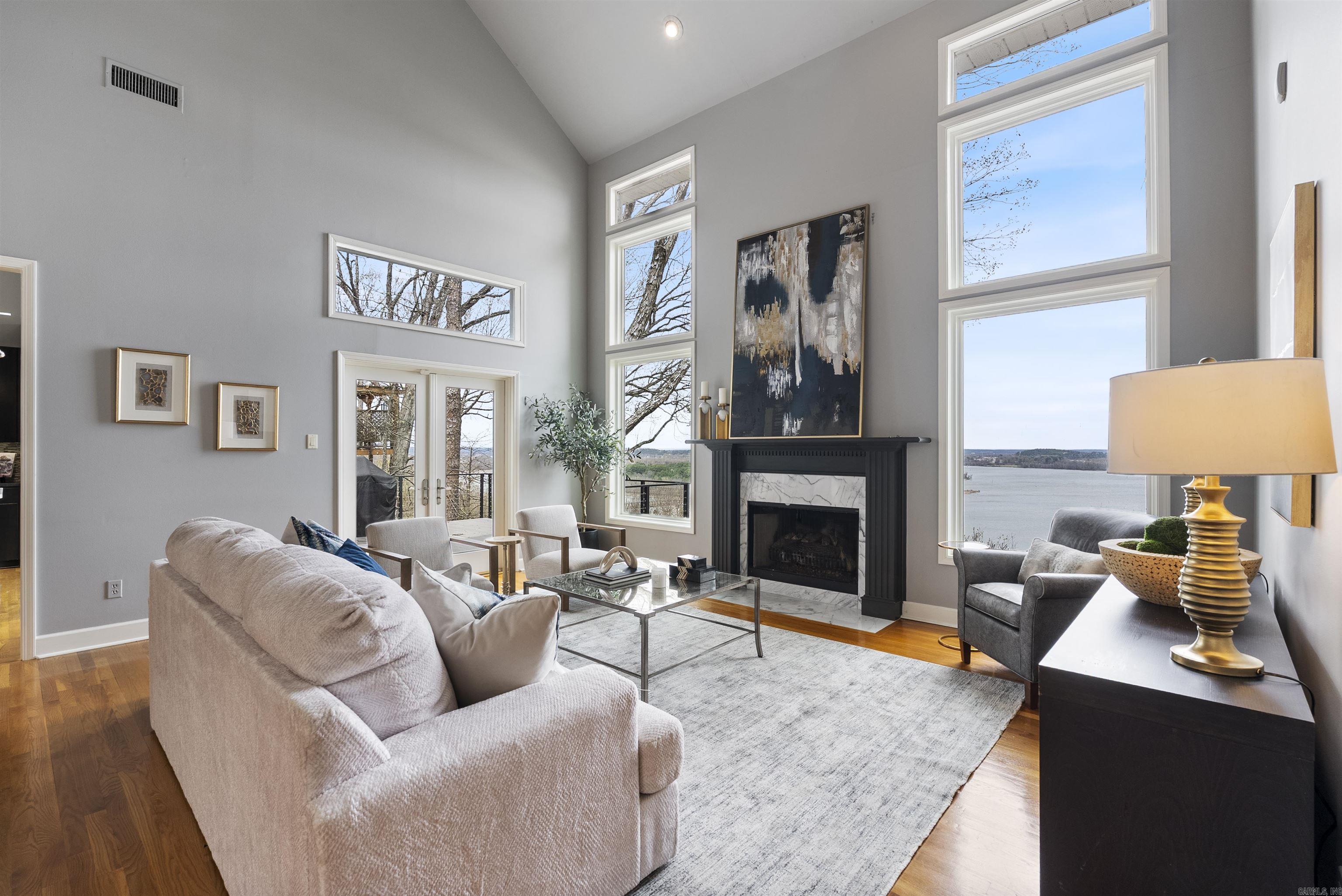 RIVER RIDGE POINTE - Residential