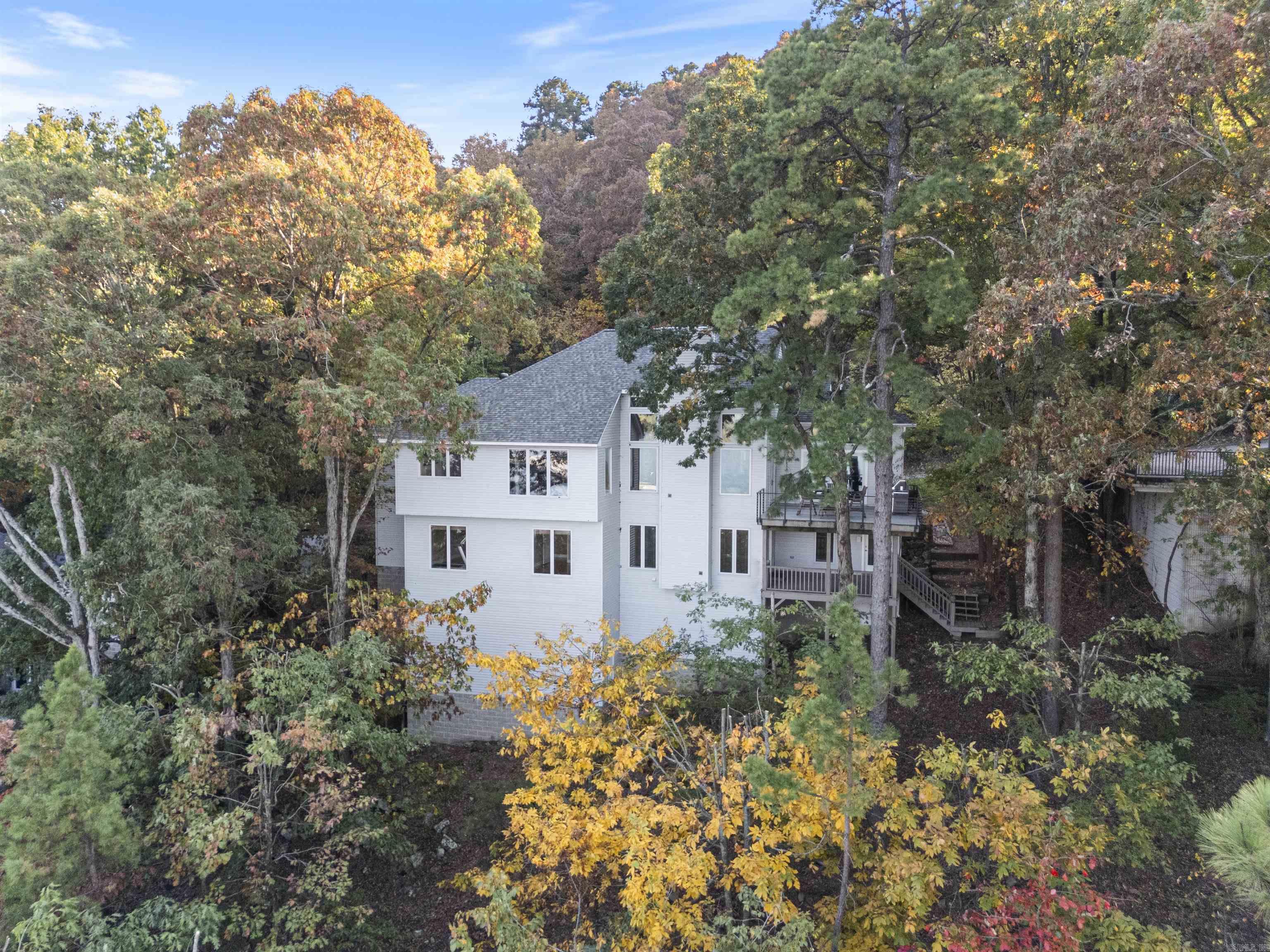 RIVER RIDGE POINTE - Residential