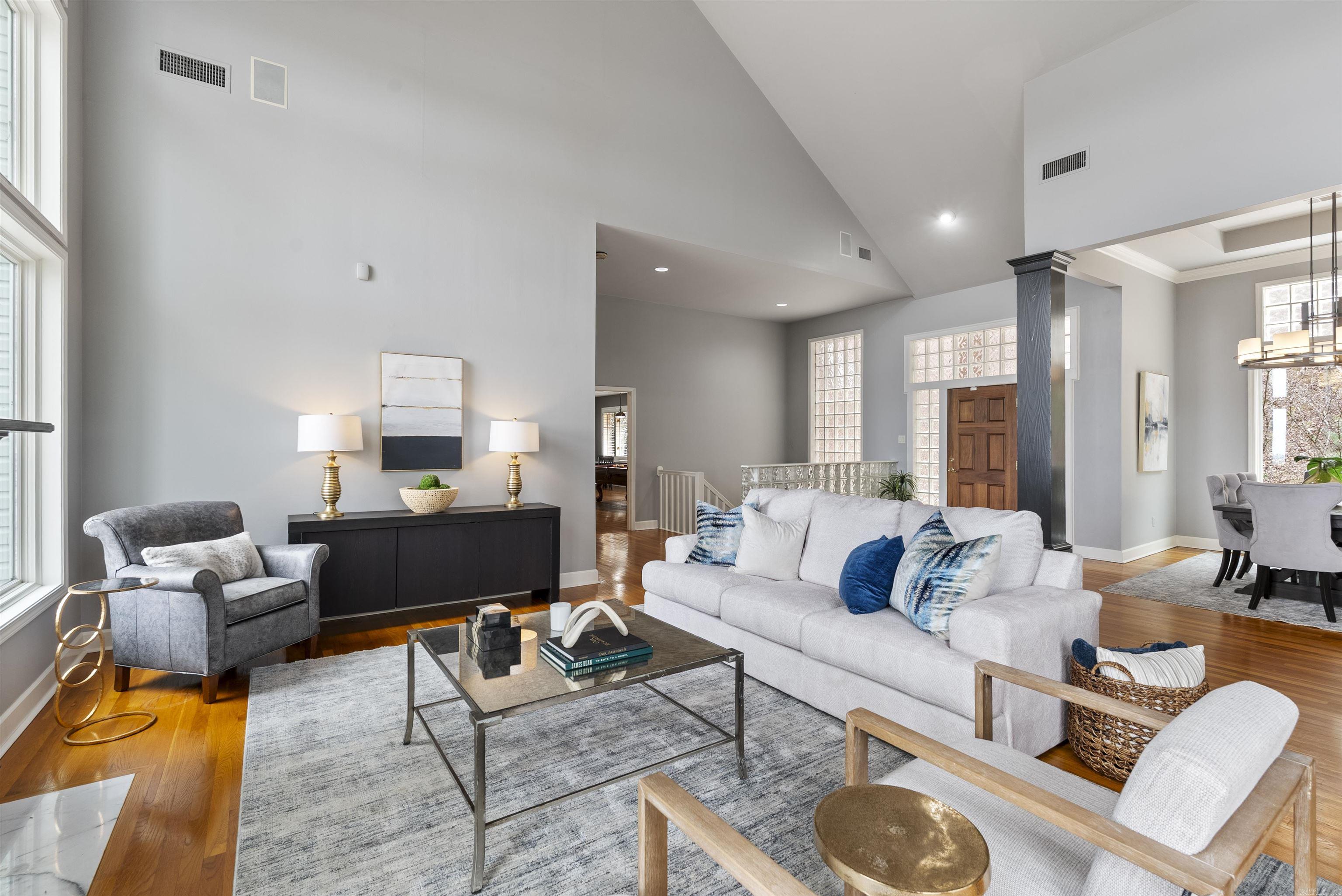 RIVER RIDGE POINTE - Residential