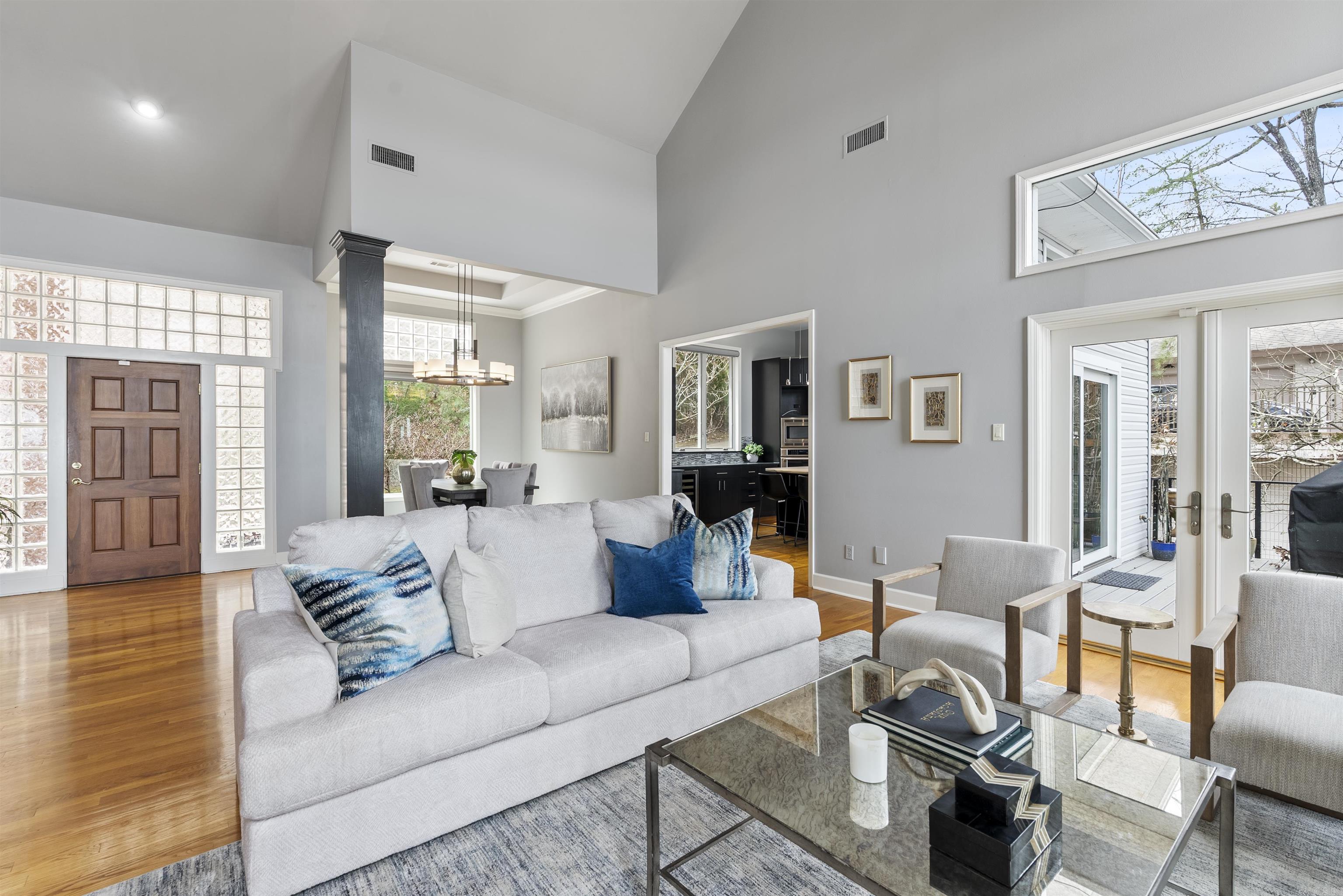 RIVER RIDGE POINTE - Residential