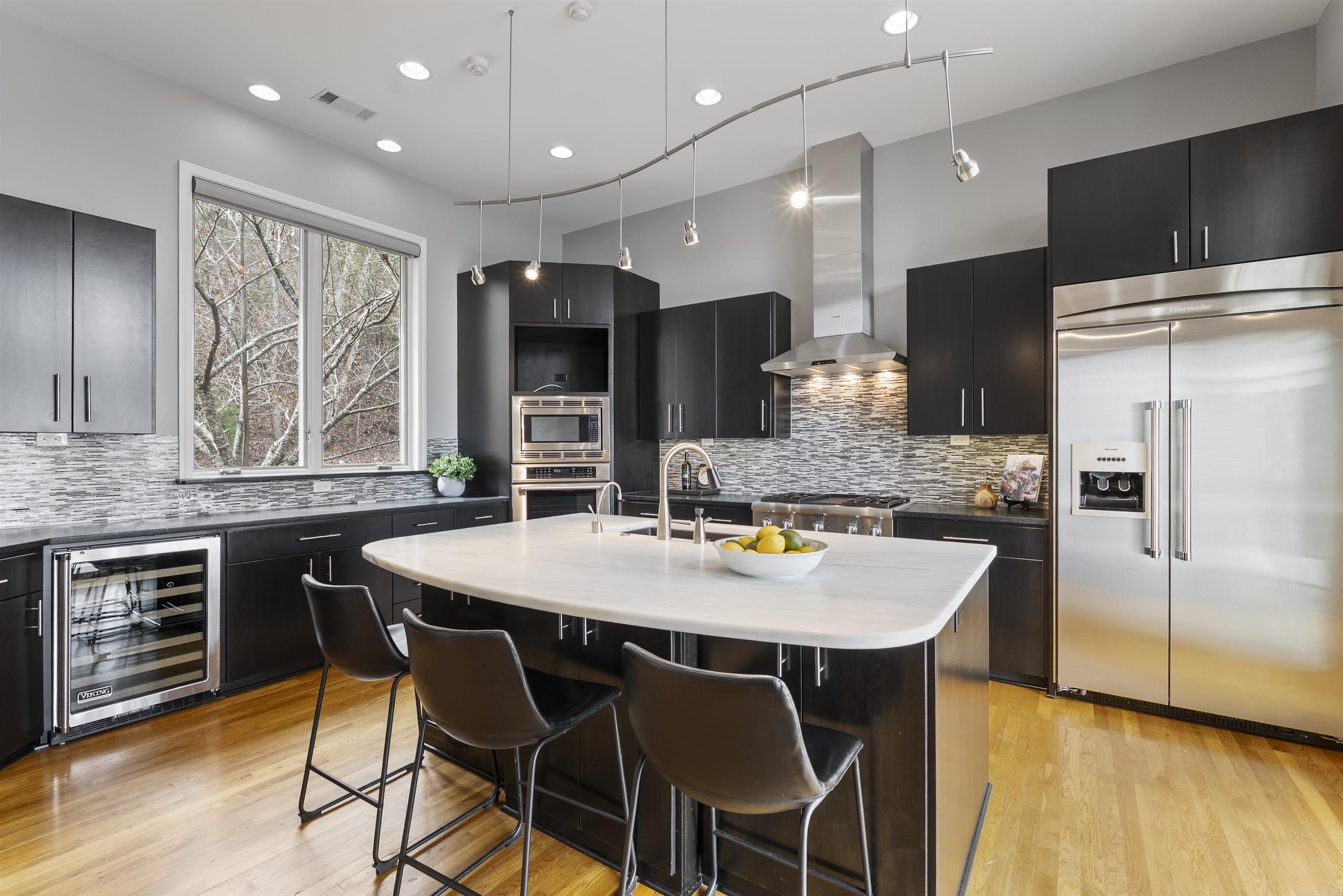 RIVER RIDGE POINTE - Residential