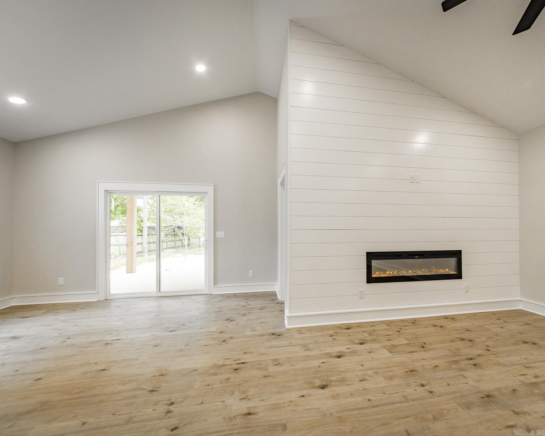FOUST - Residential