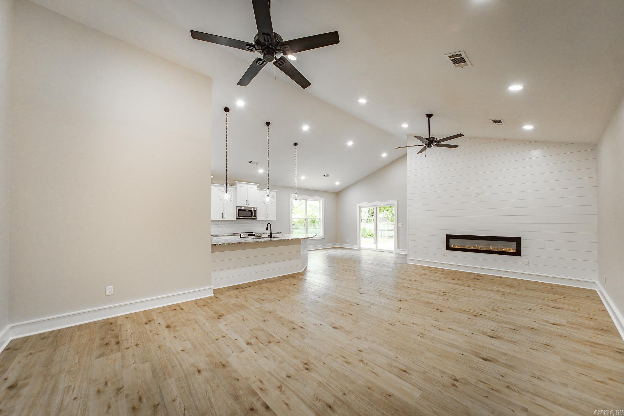 FOUST - Residential