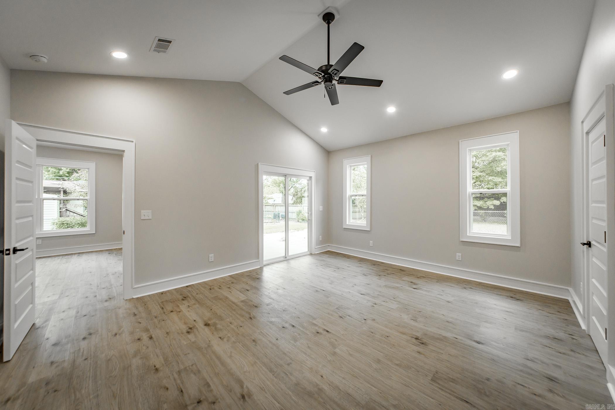 FOUST - Residential