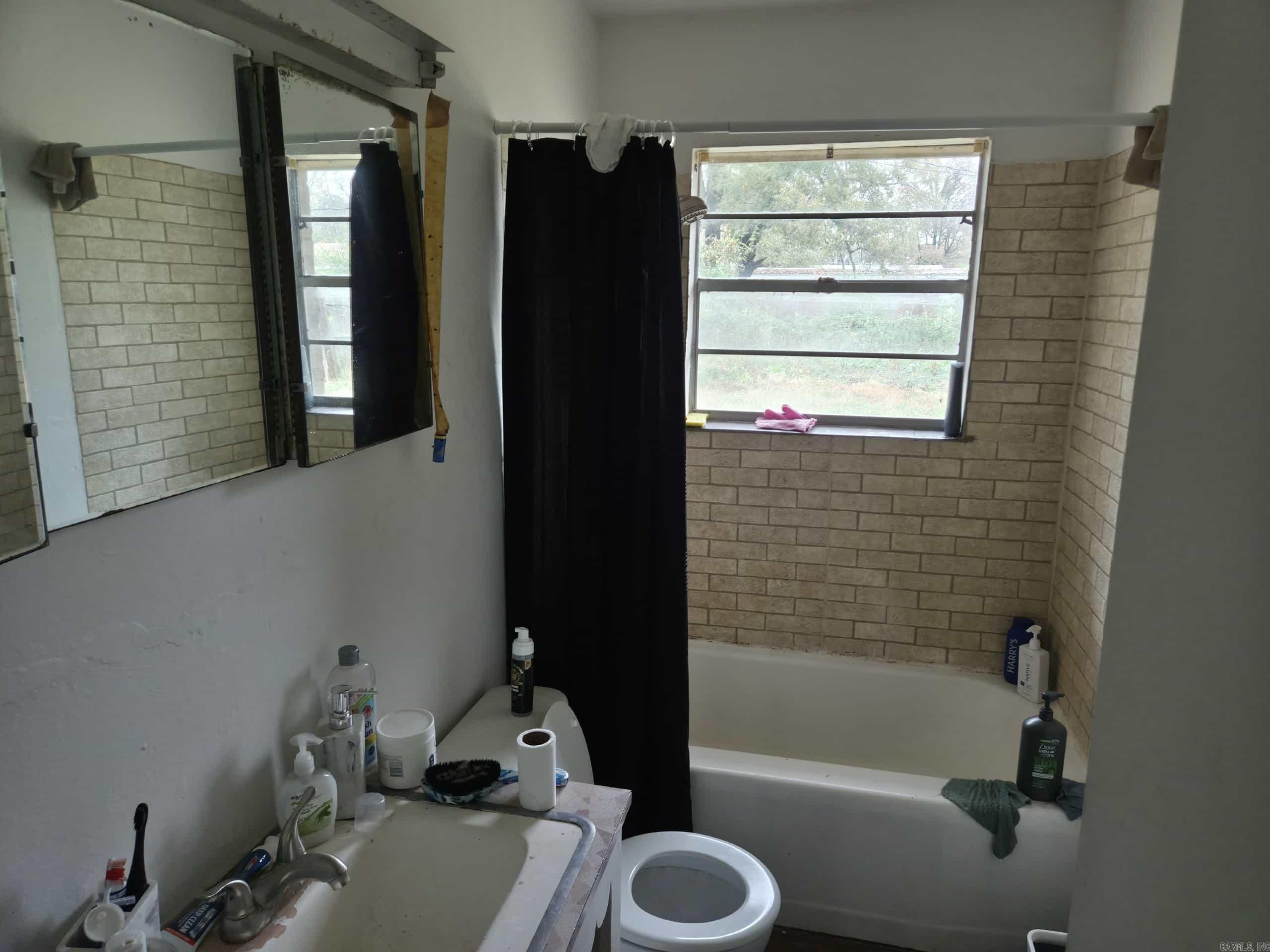 SHADY GROVE - Residential