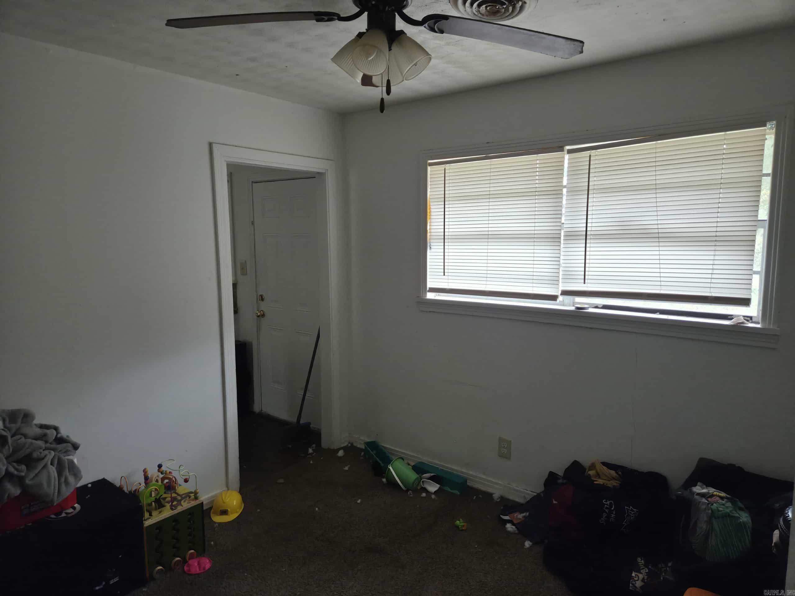 SHADY GROVE - Residential