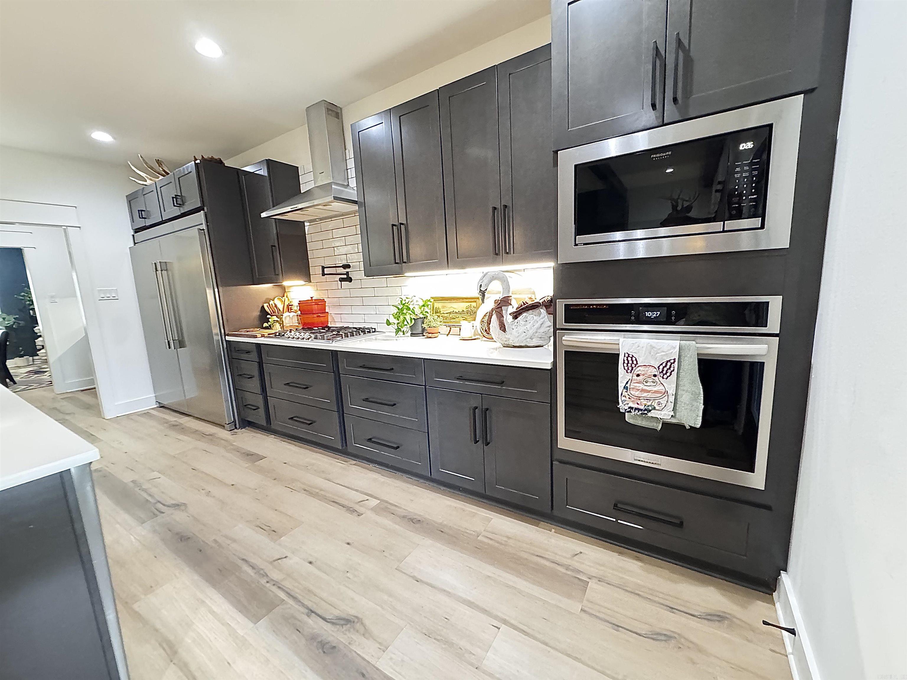 GREYSTONE - Residential