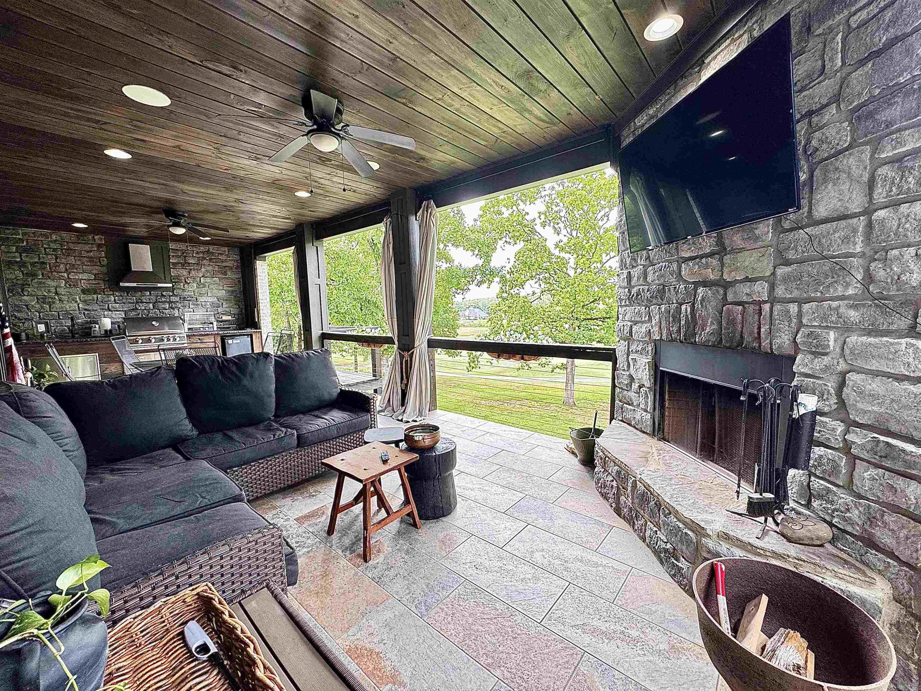 GREYSTONE - Residential