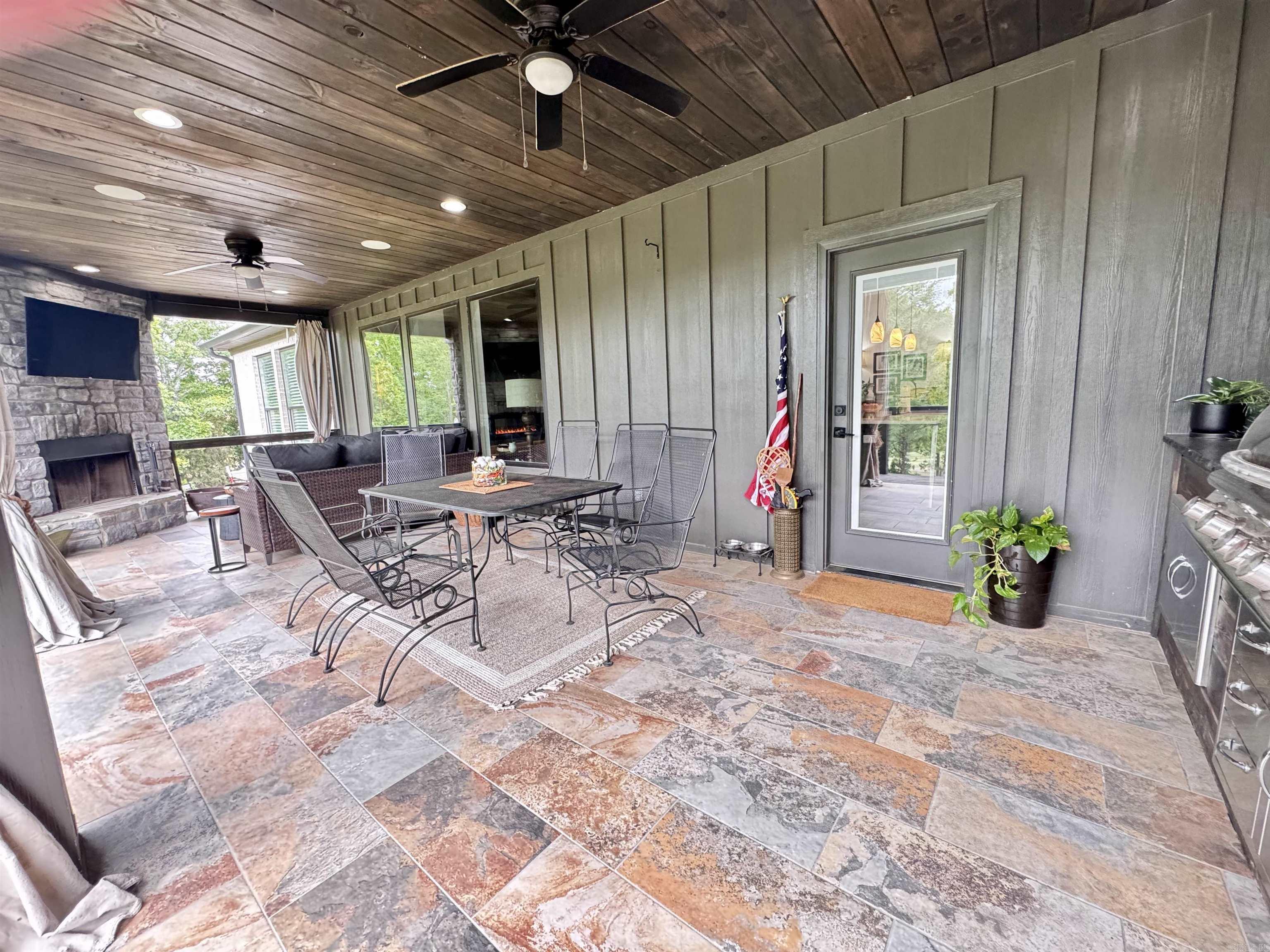 GREYSTONE - Residential