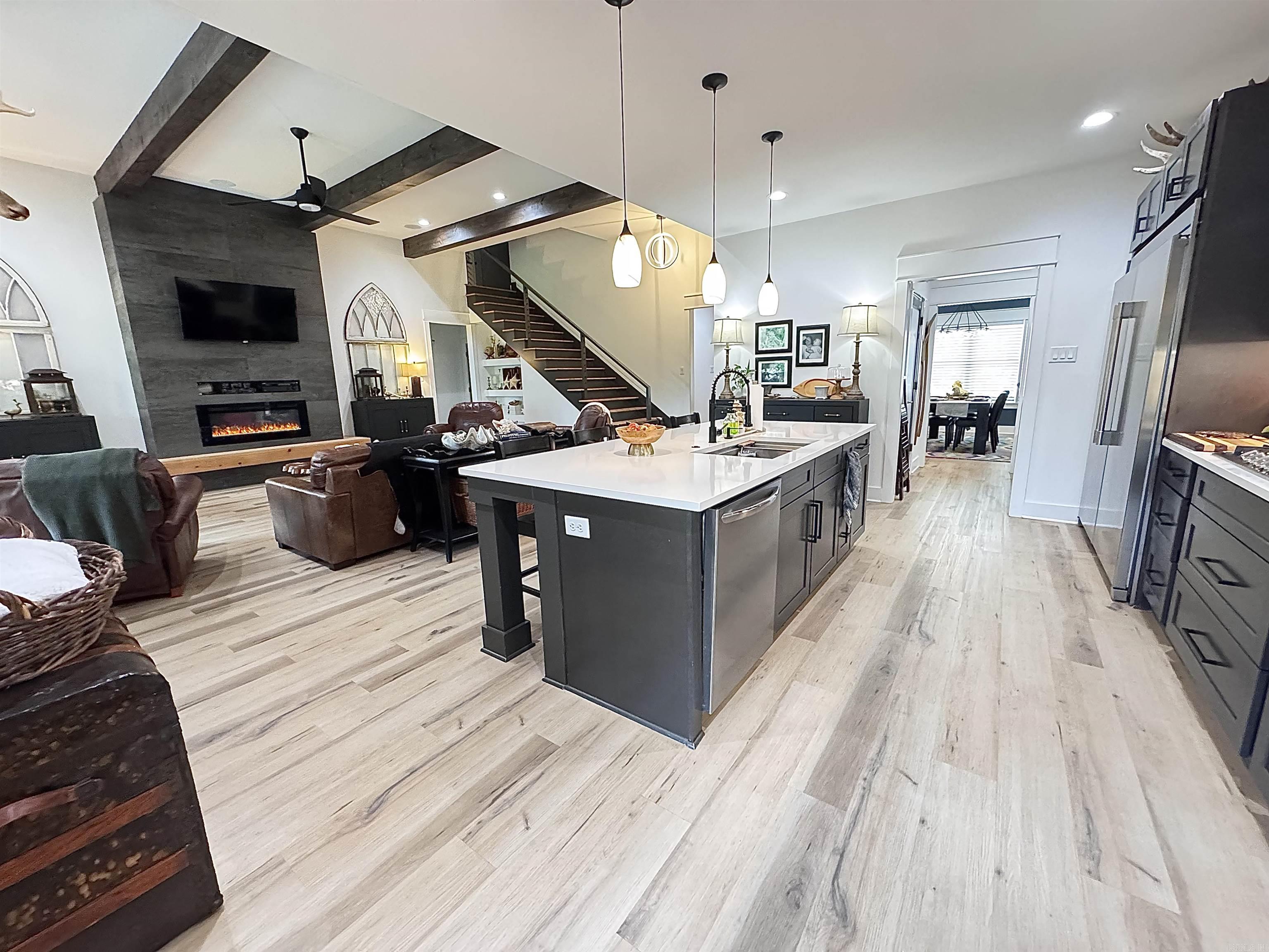 GREYSTONE - Residential