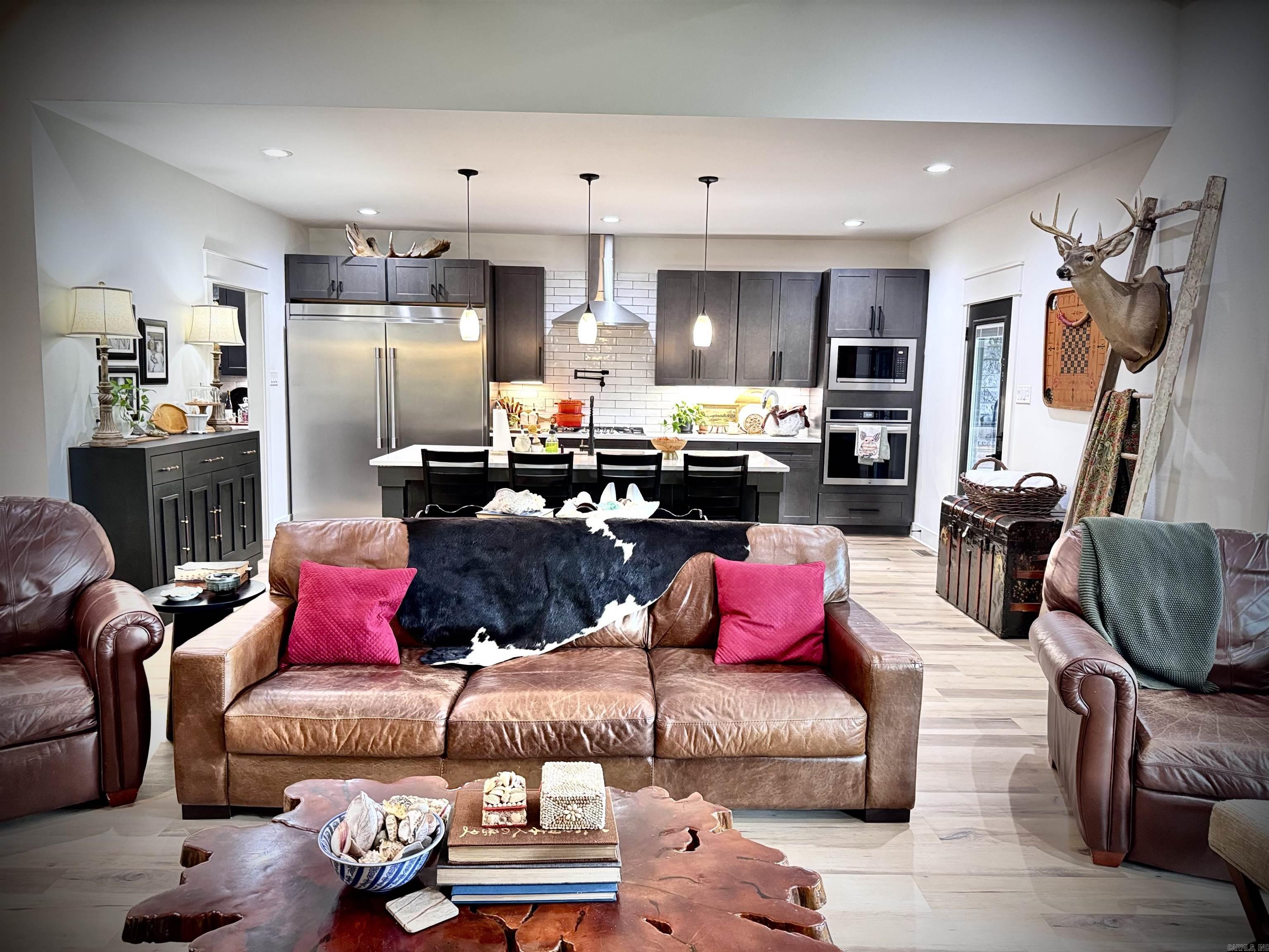 GREYSTONE - Residential