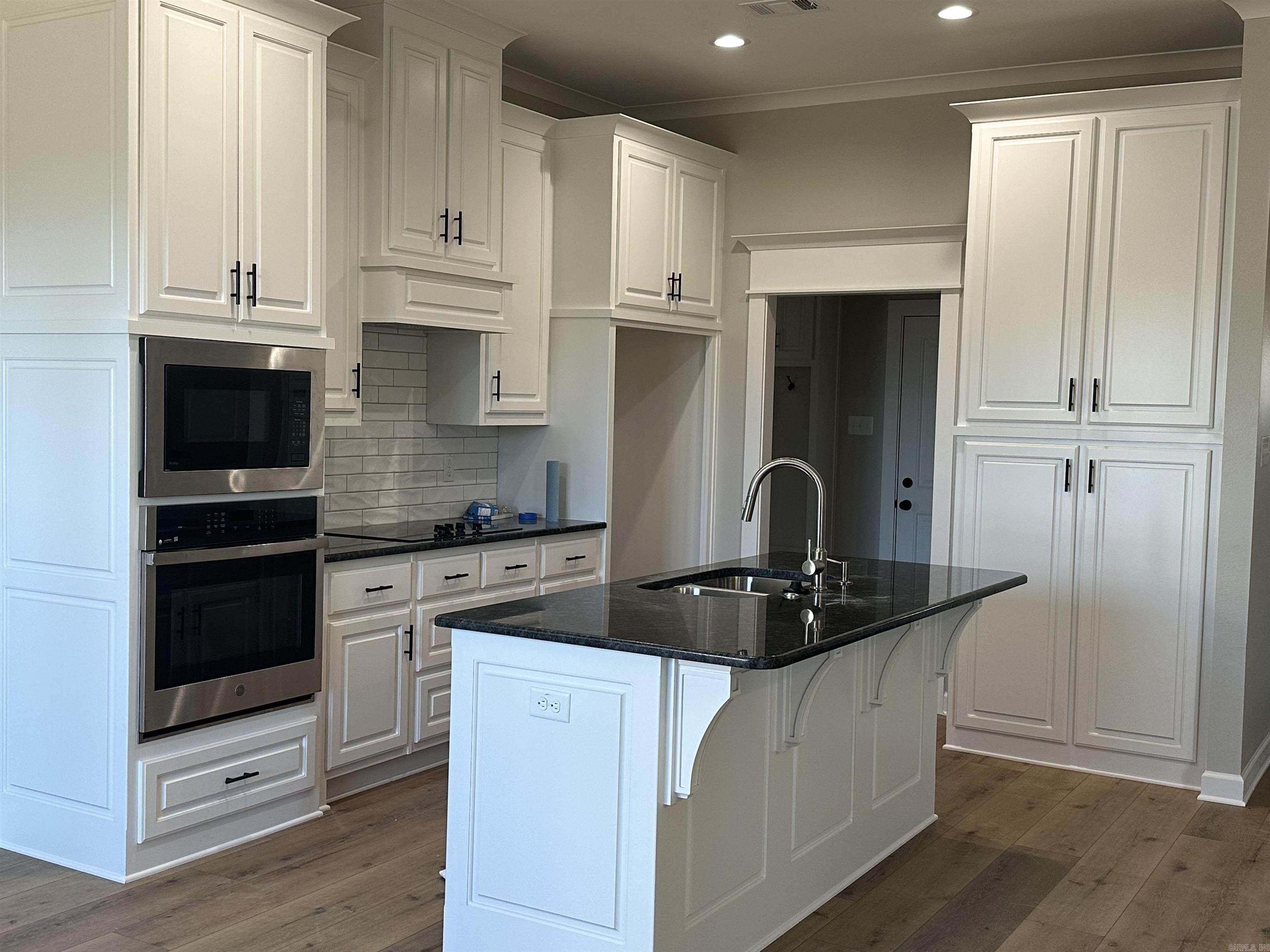 CYPRESS VIEW - Residential