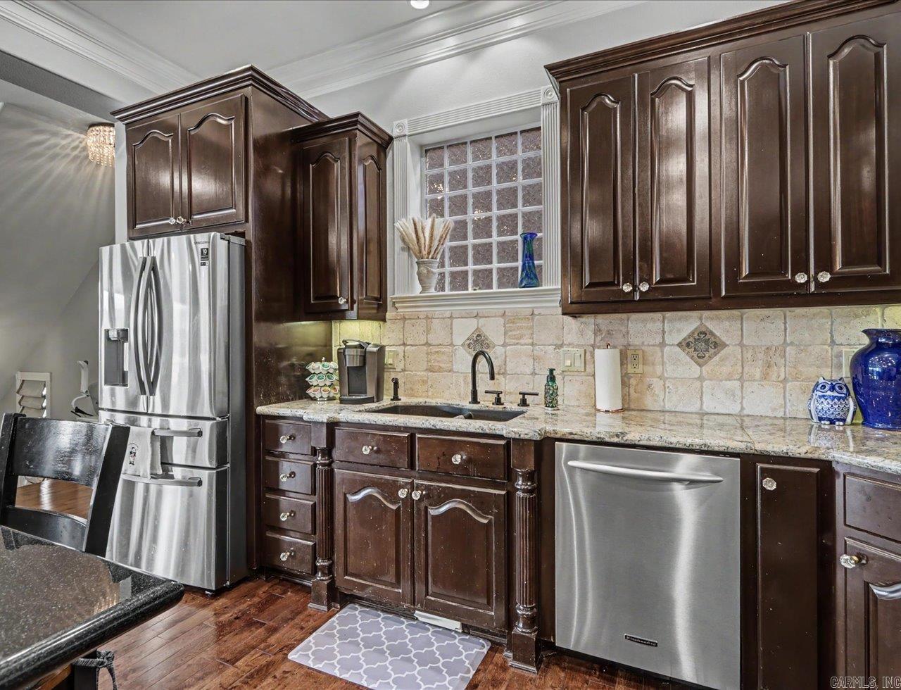 Paradise Lake Village Townhomes - Residential