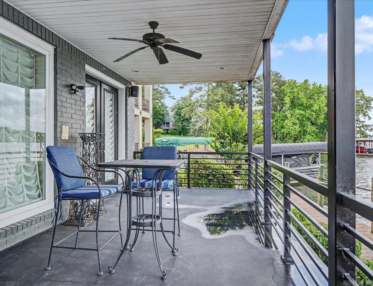 Paradise Lake Village Townhomes - Residential