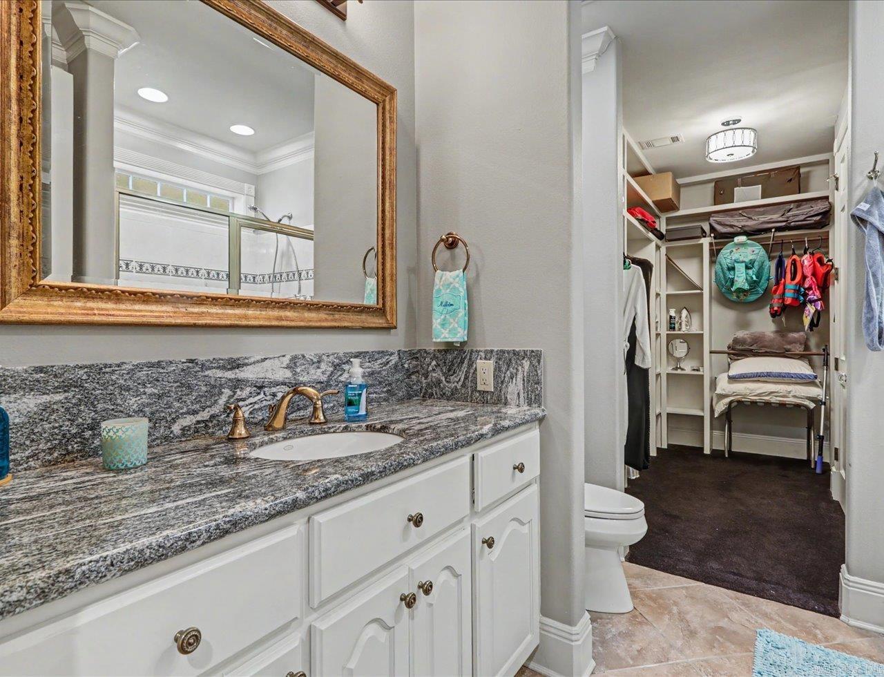 Paradise Lake Village Townhomes - Residential
