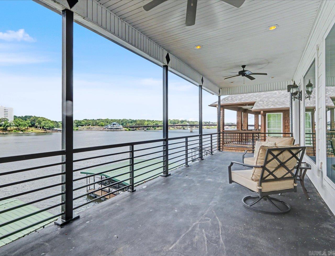 Paradise Lake Village Townhomes - Residential
