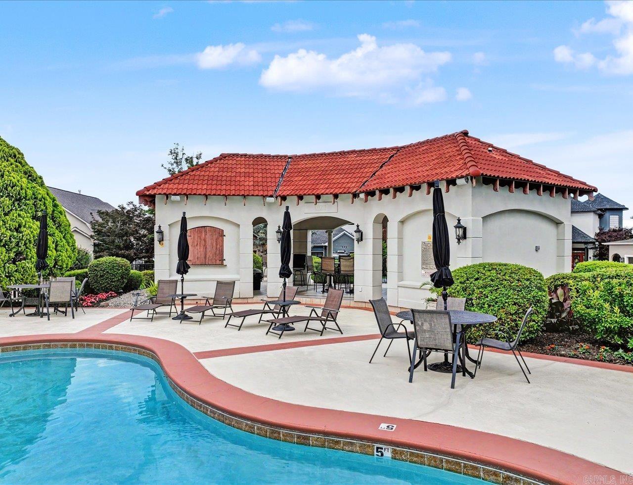 Paradise Lake Village Townhomes - Residential