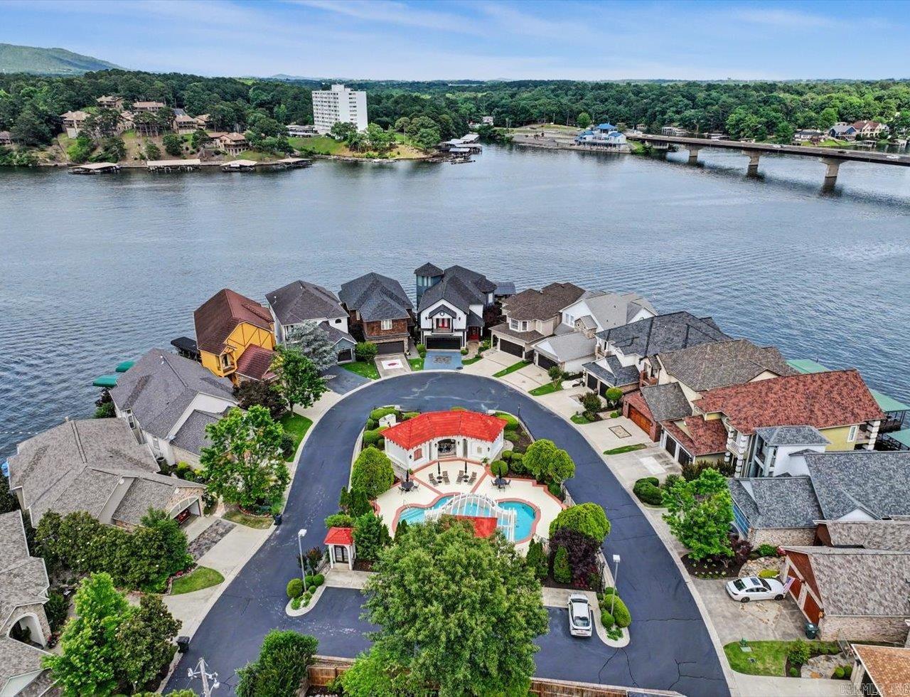 Paradise Lake Village Townhomes - Residential