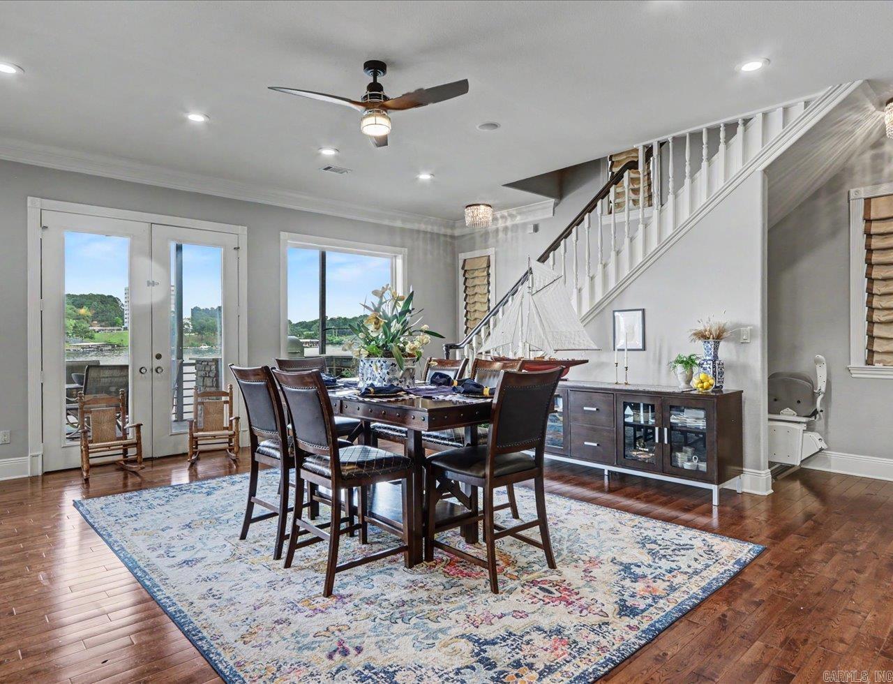 Paradise Lake Village Townhomes - Residential