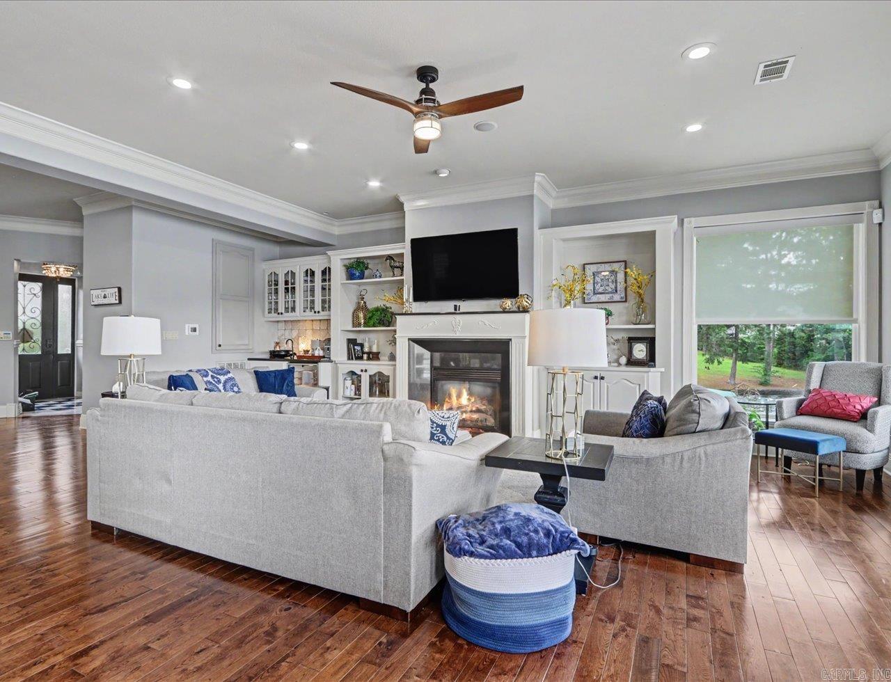 Paradise Lake Village Townhomes - Residential
