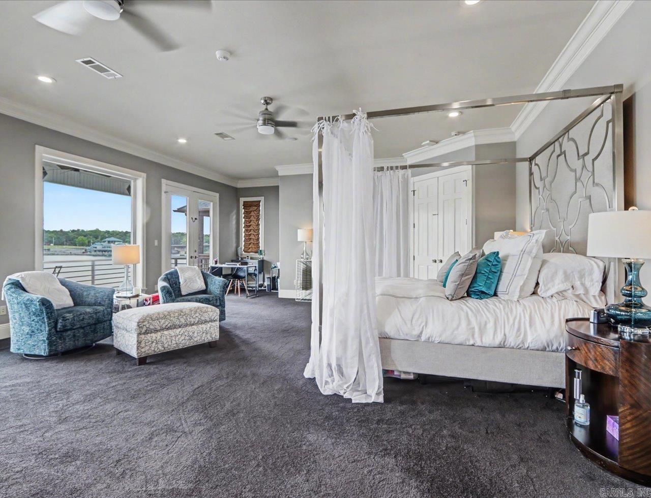Paradise Lake Village Townhomes - Residential