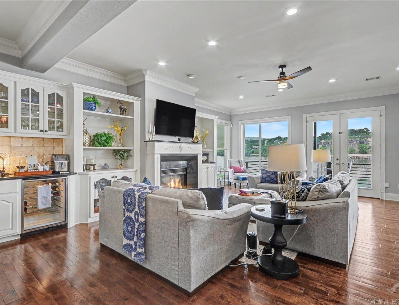 Paradise Lake Village Townhomes - Residential