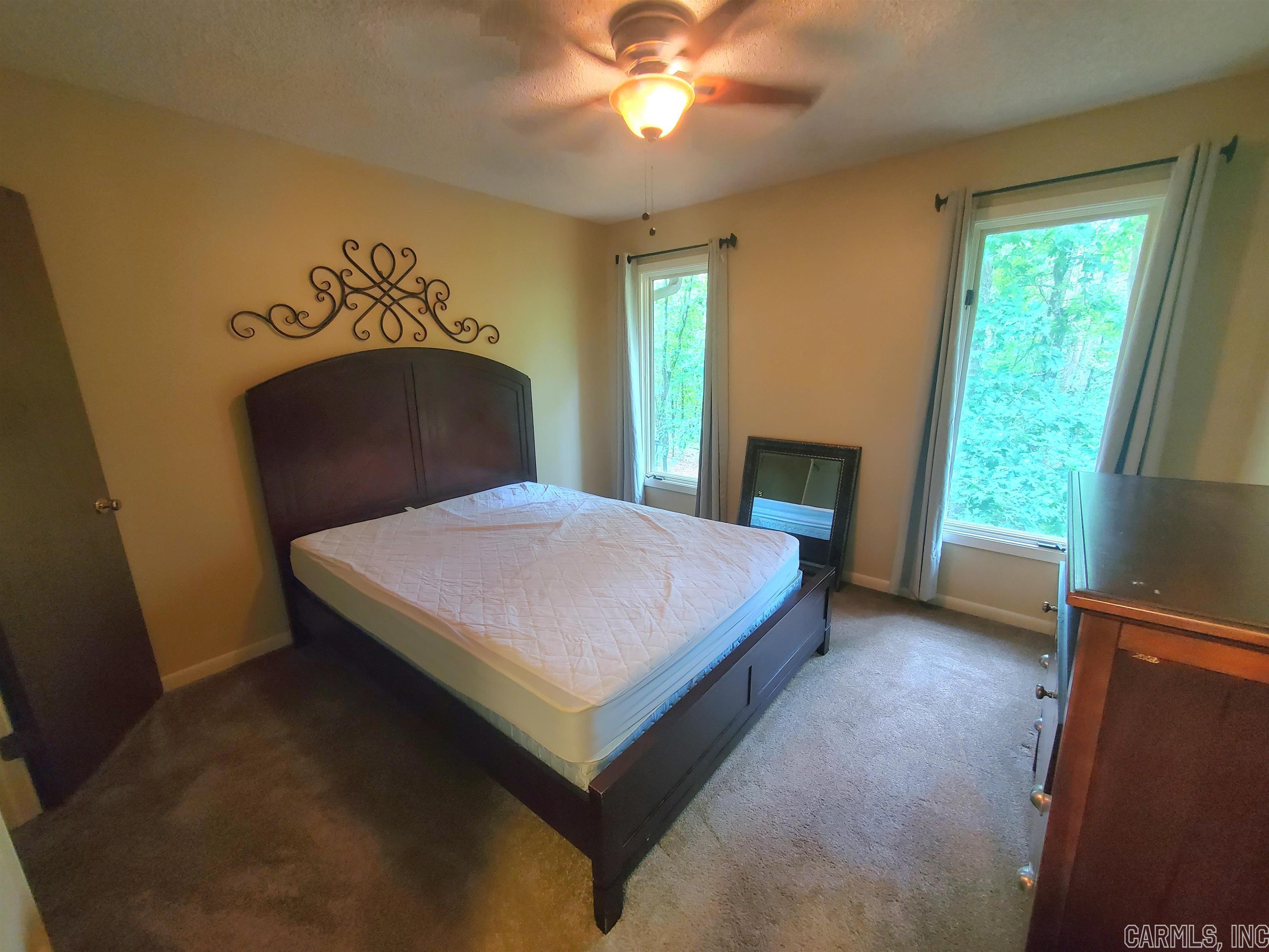 VALENCIA COURTS - Residential