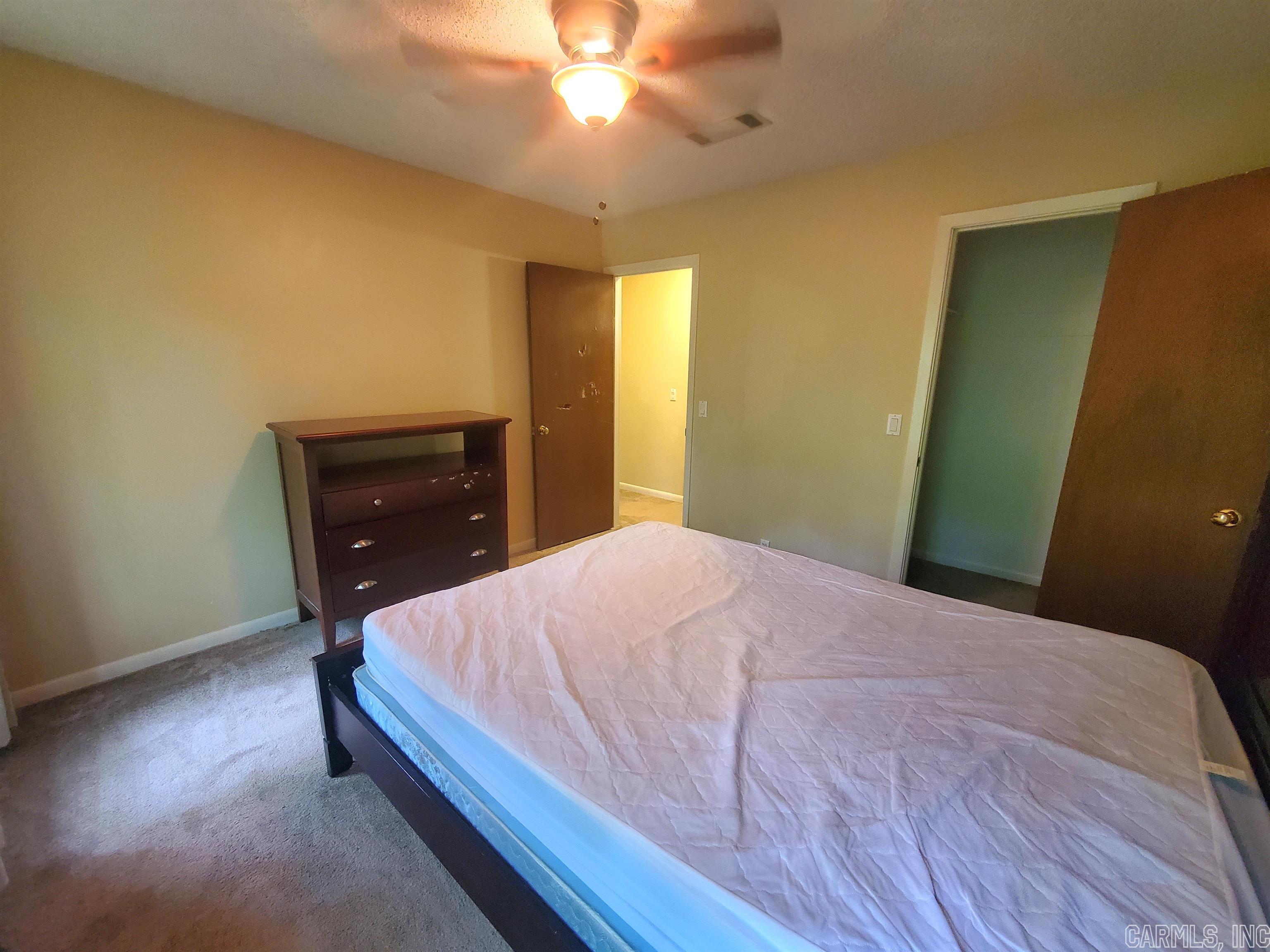 VALENCIA COURTS - Residential