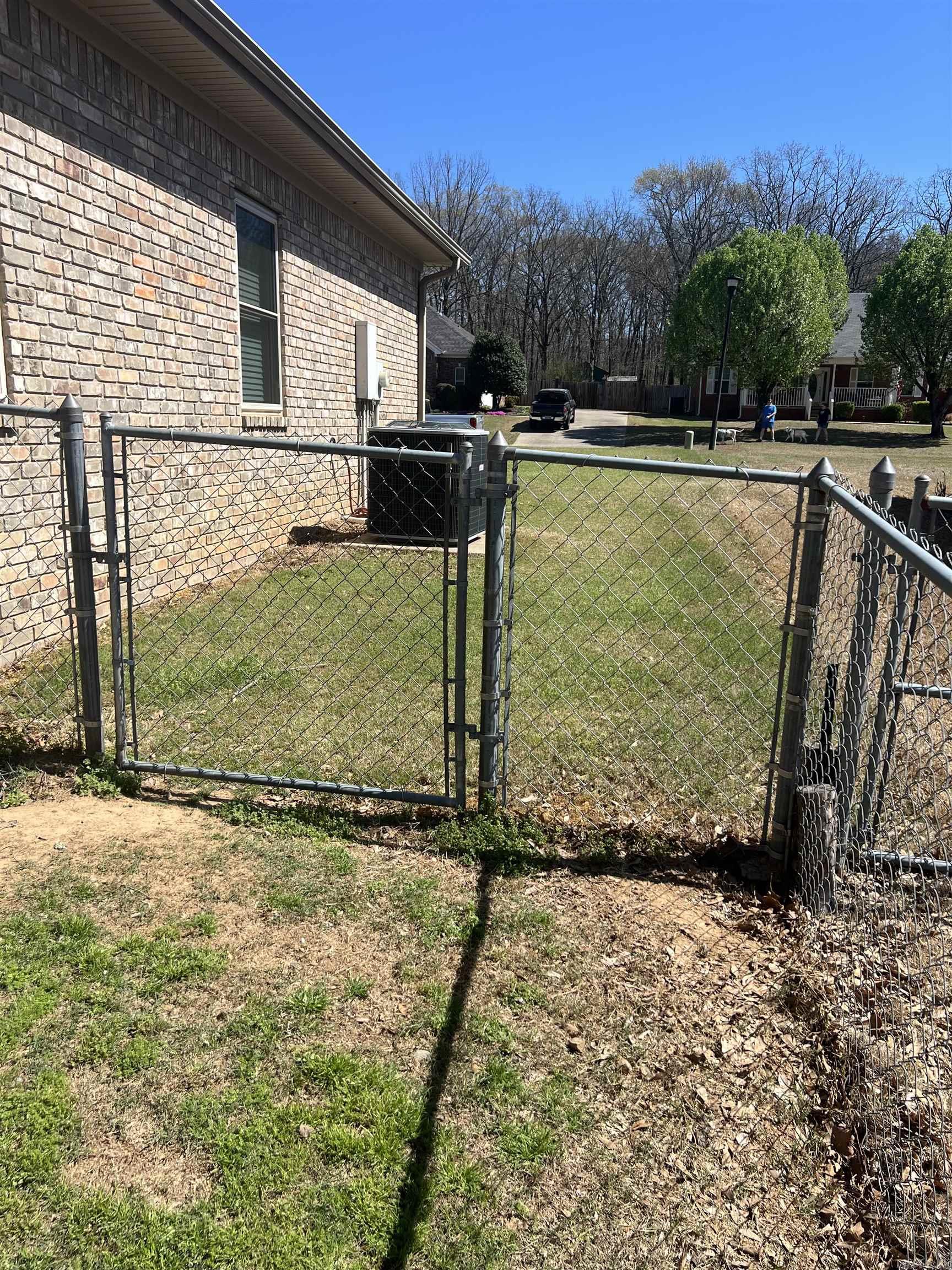 FAIR OAKS - Residential