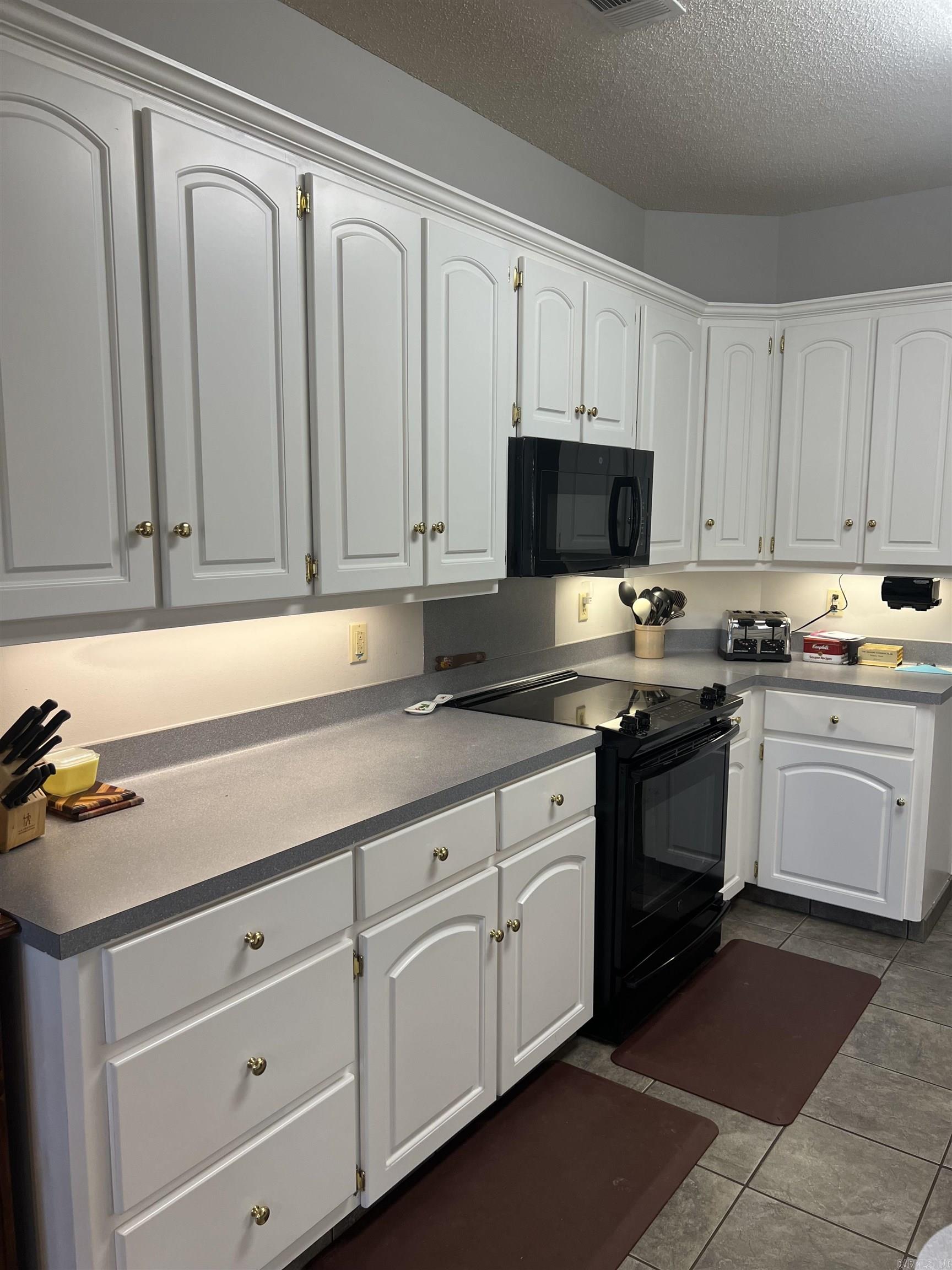 FAIR OAKS - Residential