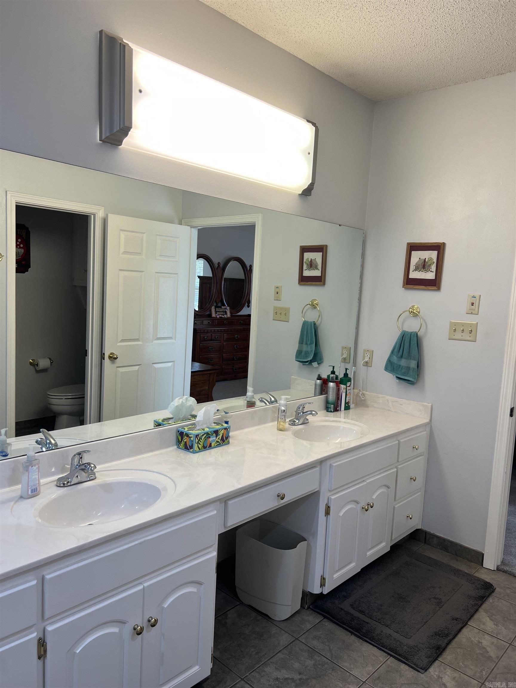 FAIR OAKS - Residential