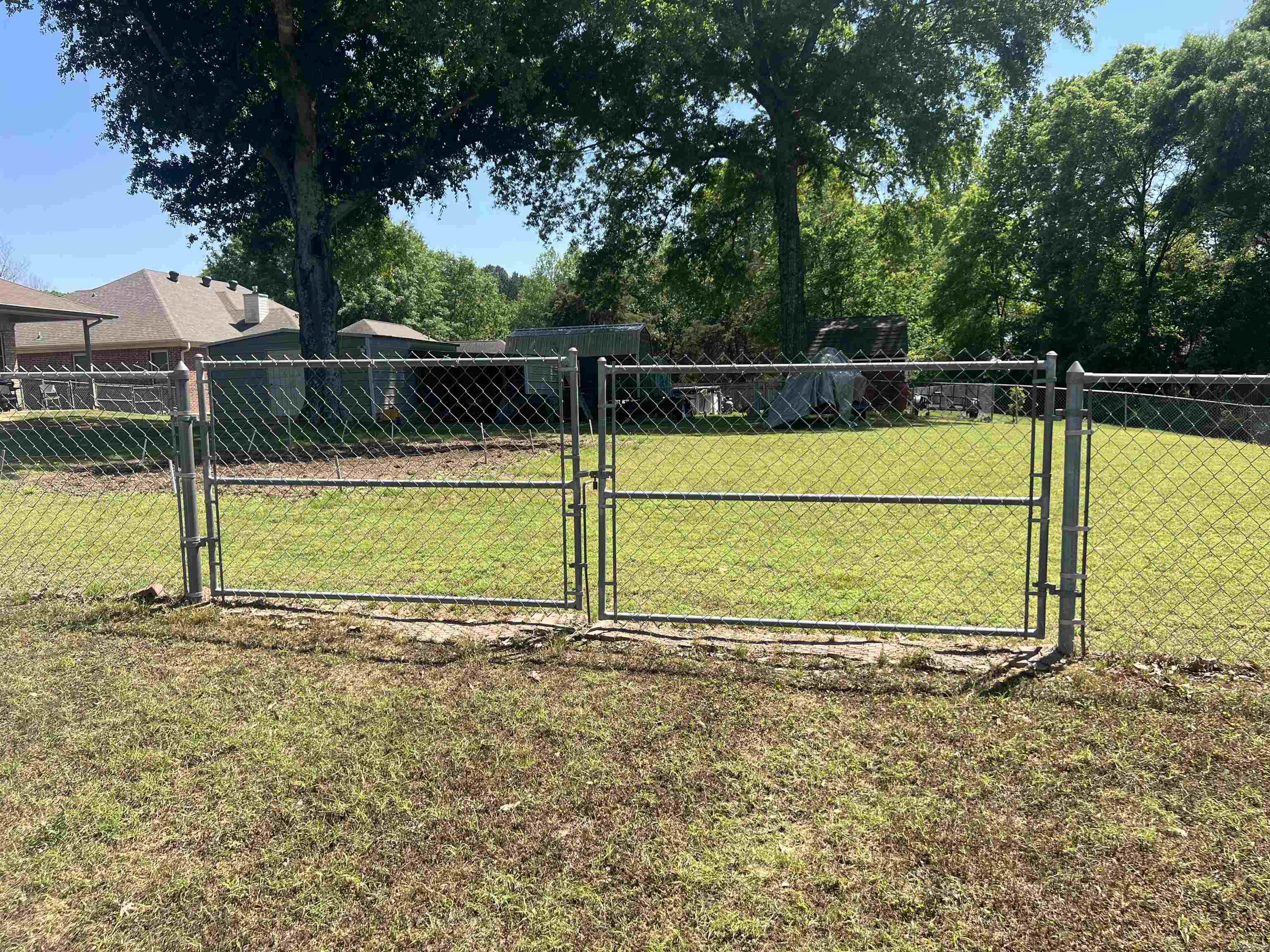 FAIR OAKS - Residential