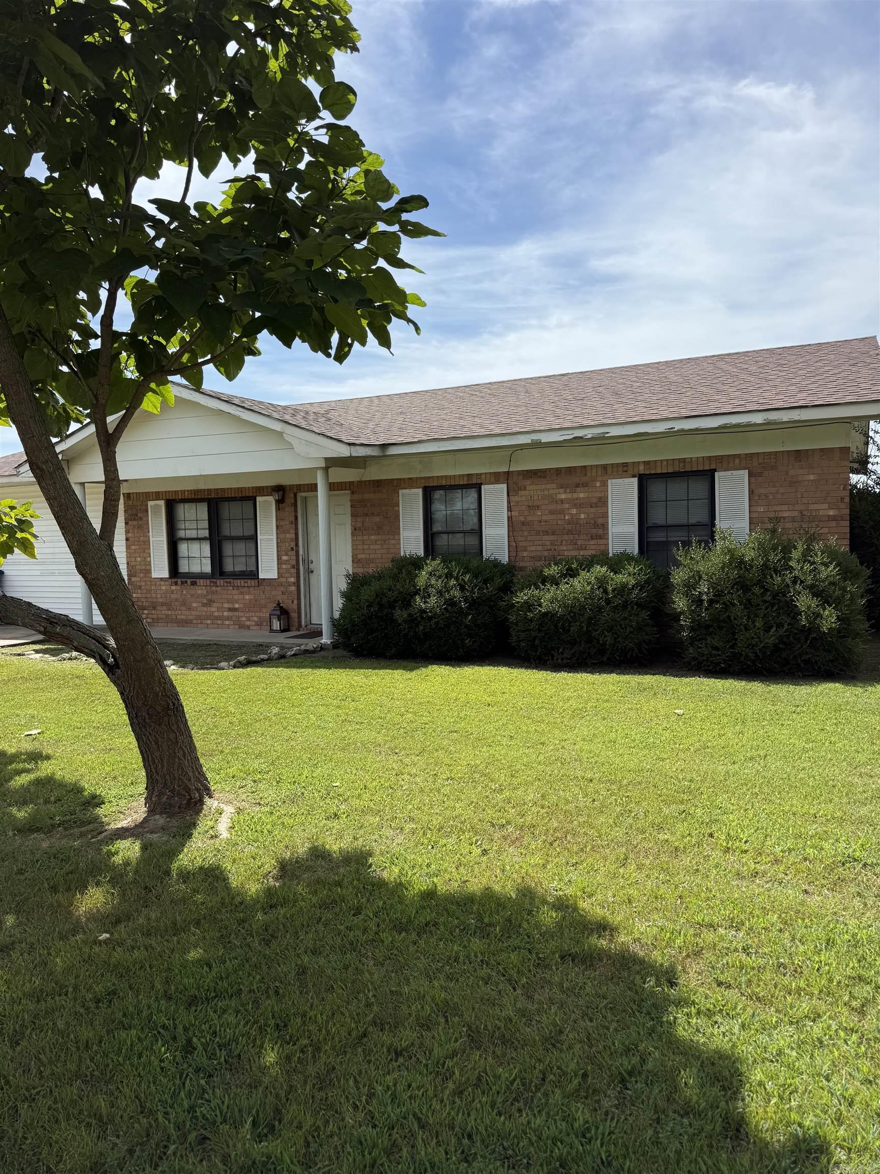 Welcome to this charming home located in the heart of Rector, Arkansas! Featuring 3 bedrooms and 2 bathrooms, this property offers approximately 1,479 square feet of comfortable living space on a spacious lot. Bonus!! Garage converted to living space with bathroom & a NEW ROOF Outside, enjoy the large yard perfect for gatherings, gardening, or simply relaxing. The property also includes storage building Located close to Rector schools, shopping, and local amenities, this home is a great opportunity whether youāre looking for a starter home, an investment, or a place to settle down.