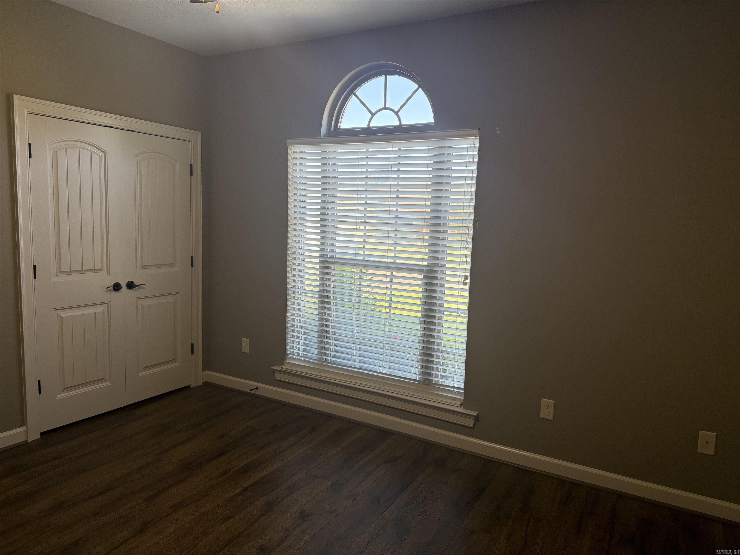 OAK TREE SUB - Residential