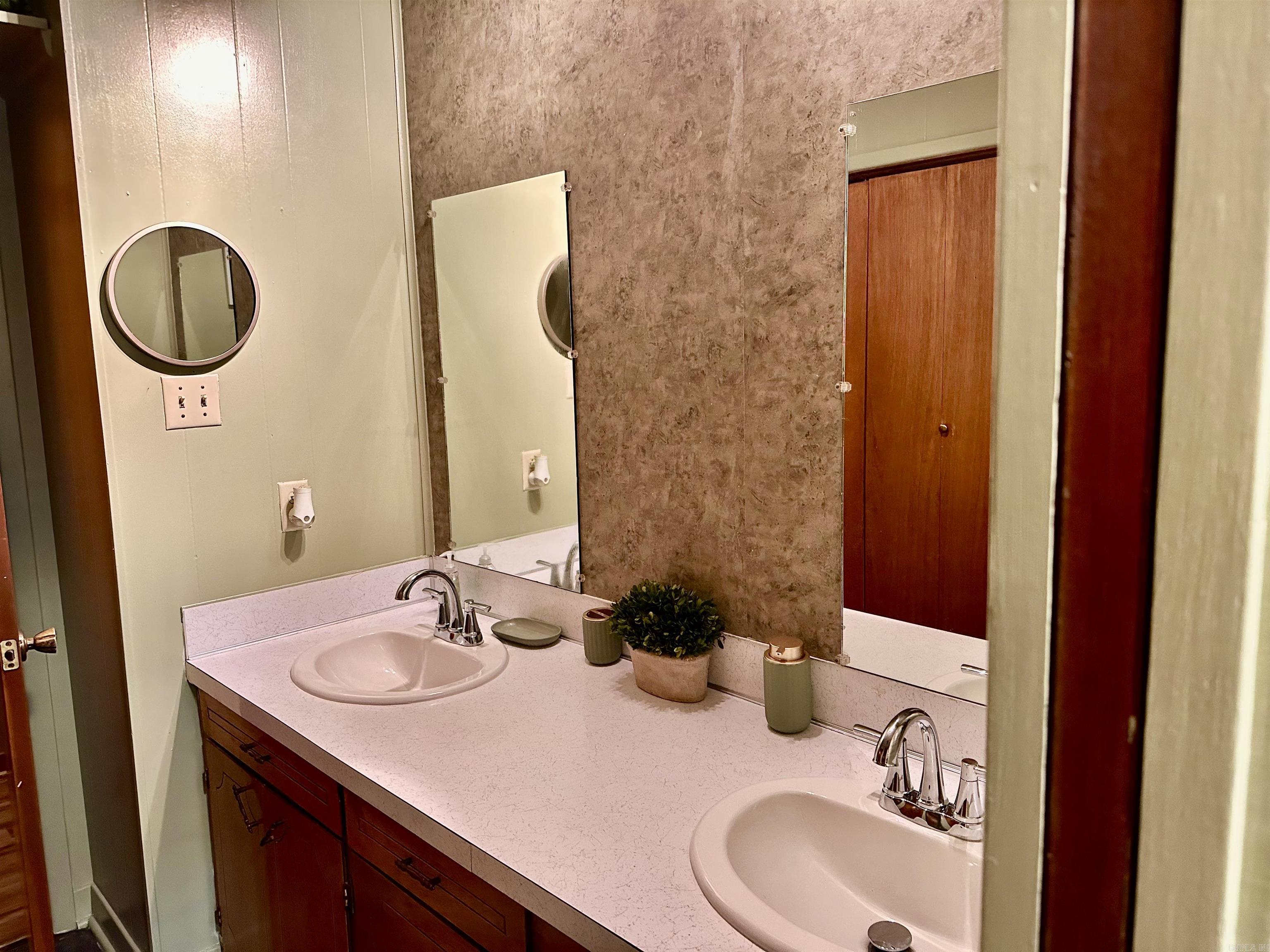 BROOKLINE ADD'N - Residential