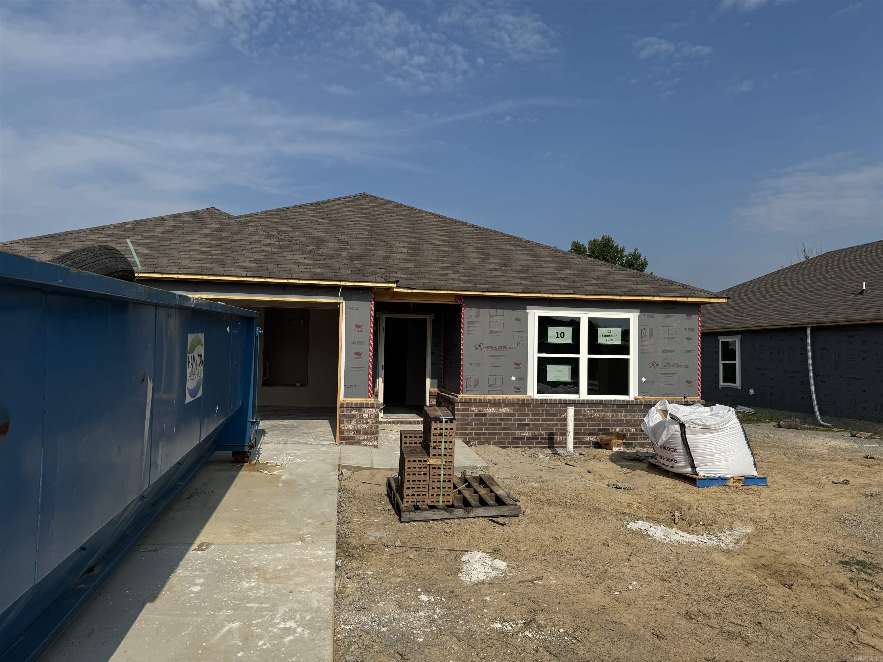 HILL FARM - Residential