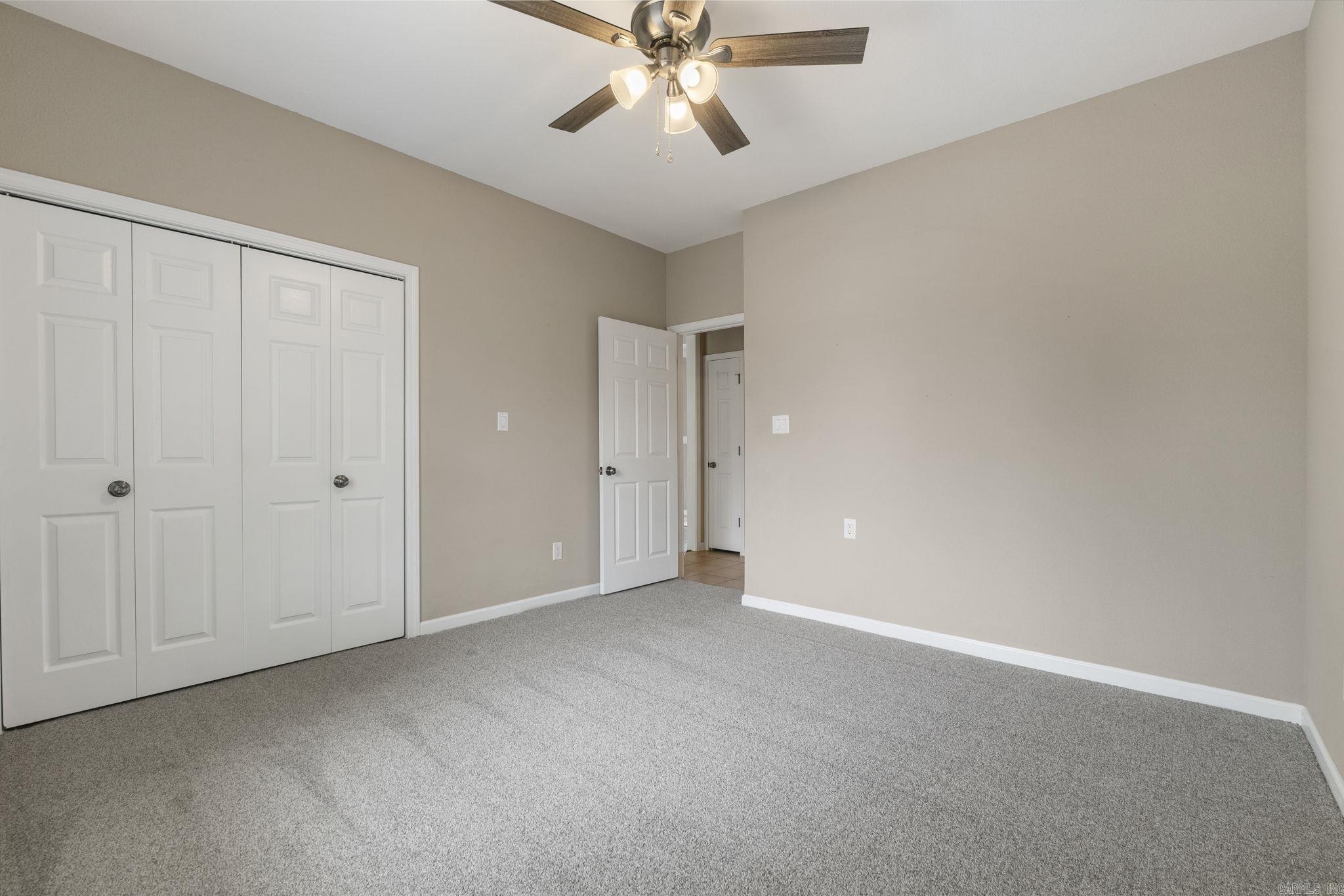HURRICANE LAKE EST - Residential