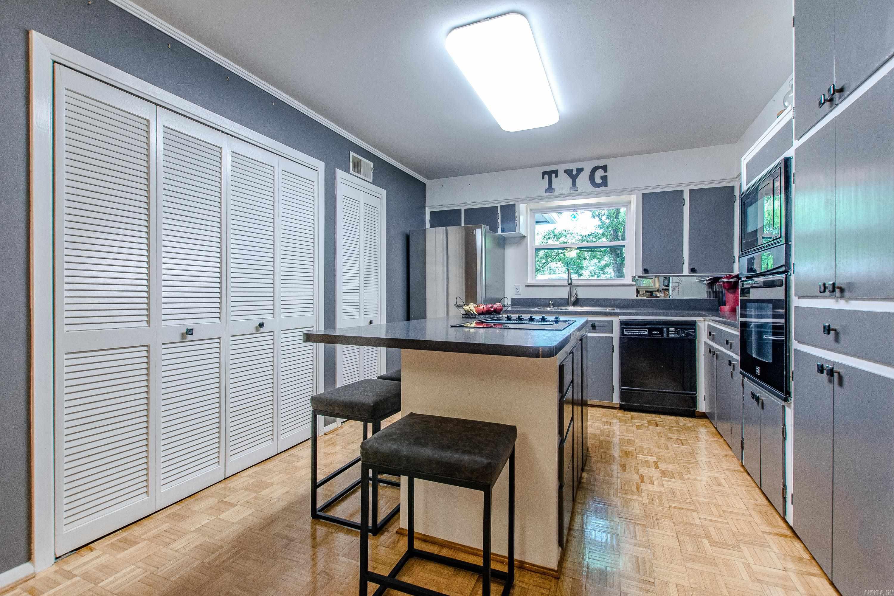 BRIARWOOD - Residential