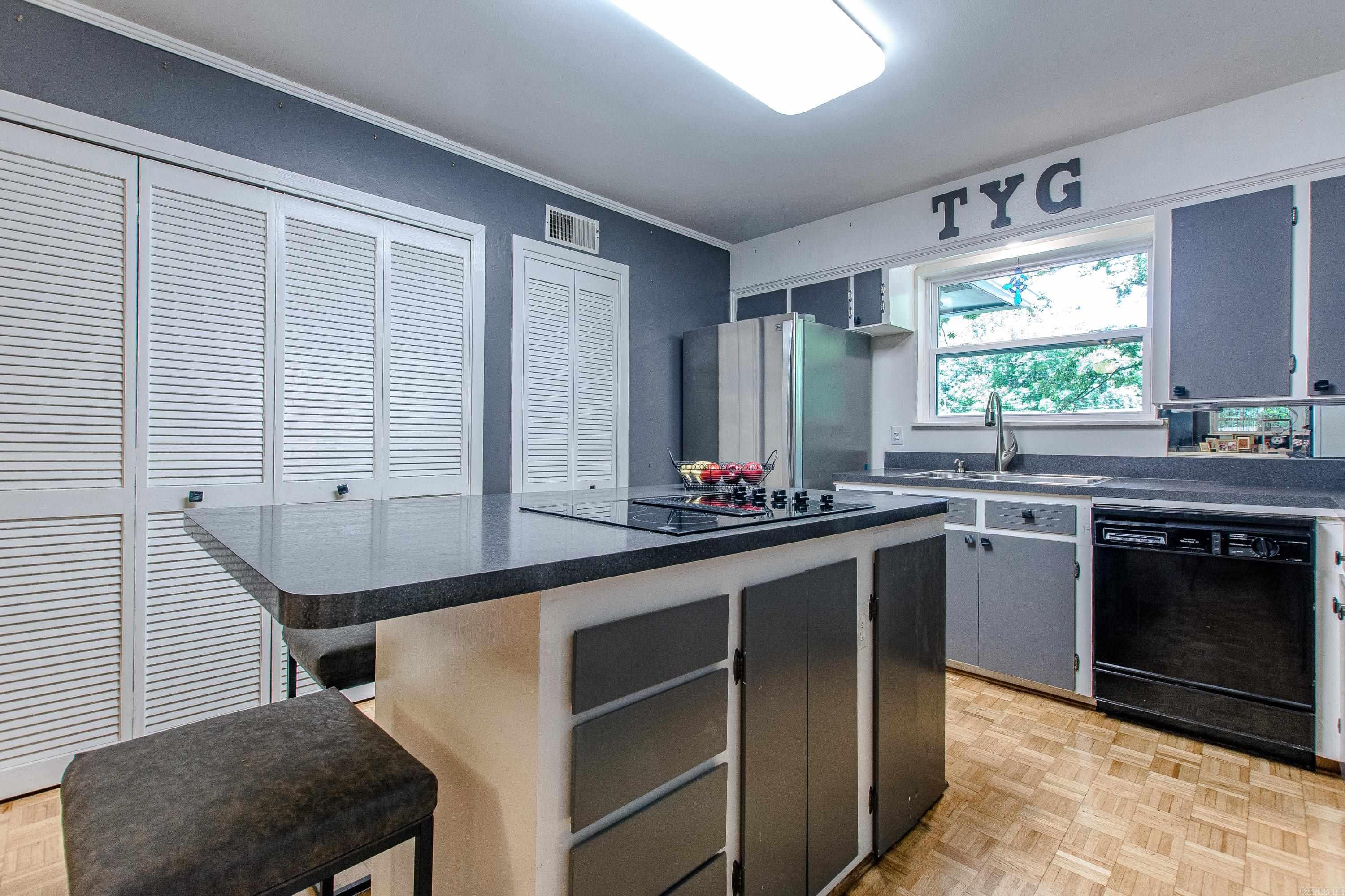 BRIARWOOD - Residential