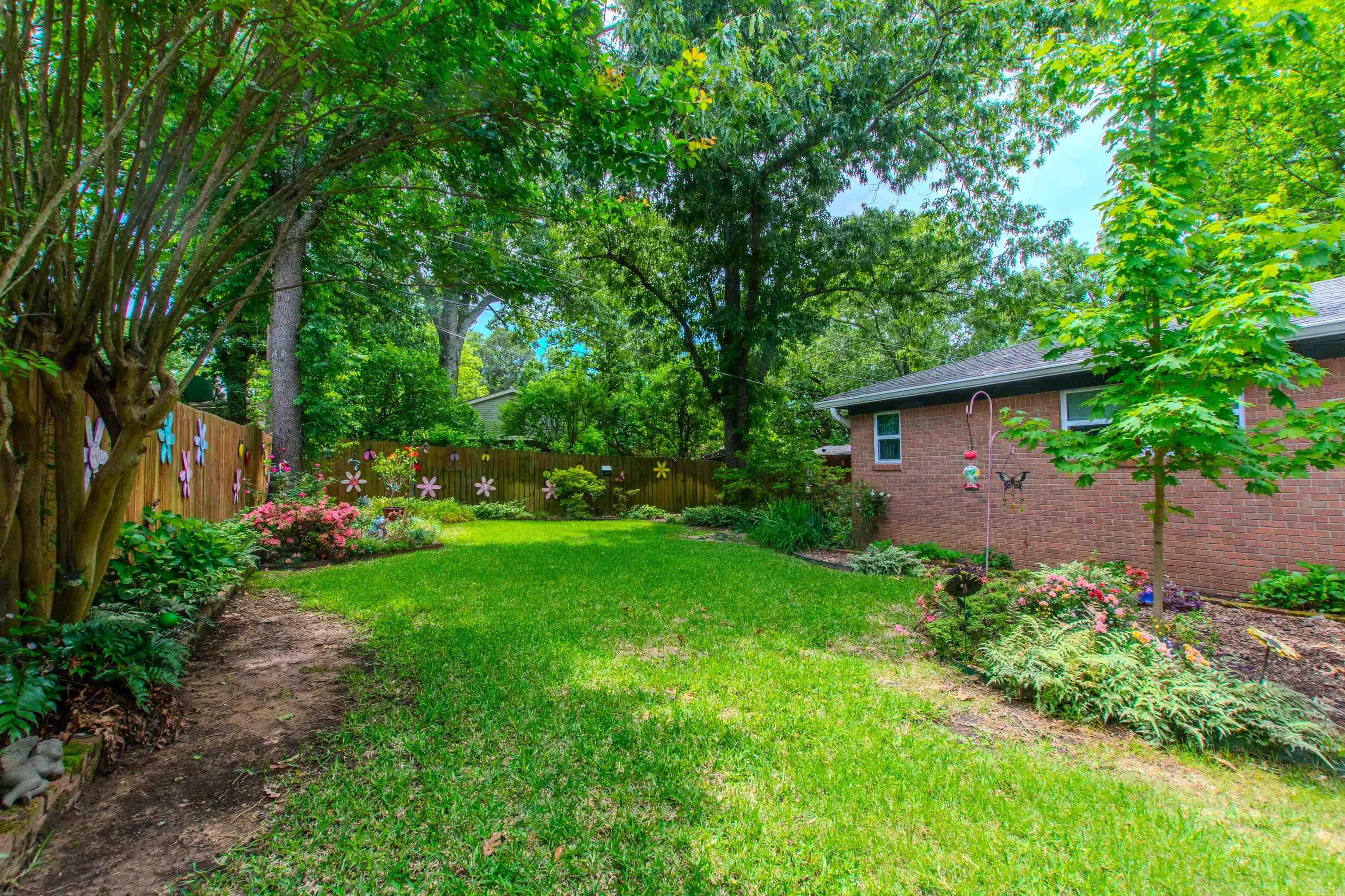 BRIARWOOD - Residential