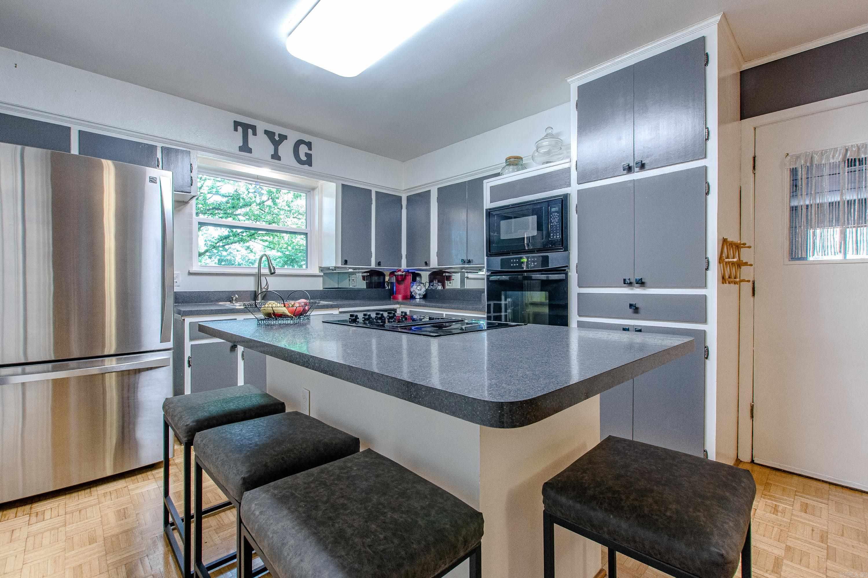 BRIARWOOD - Residential