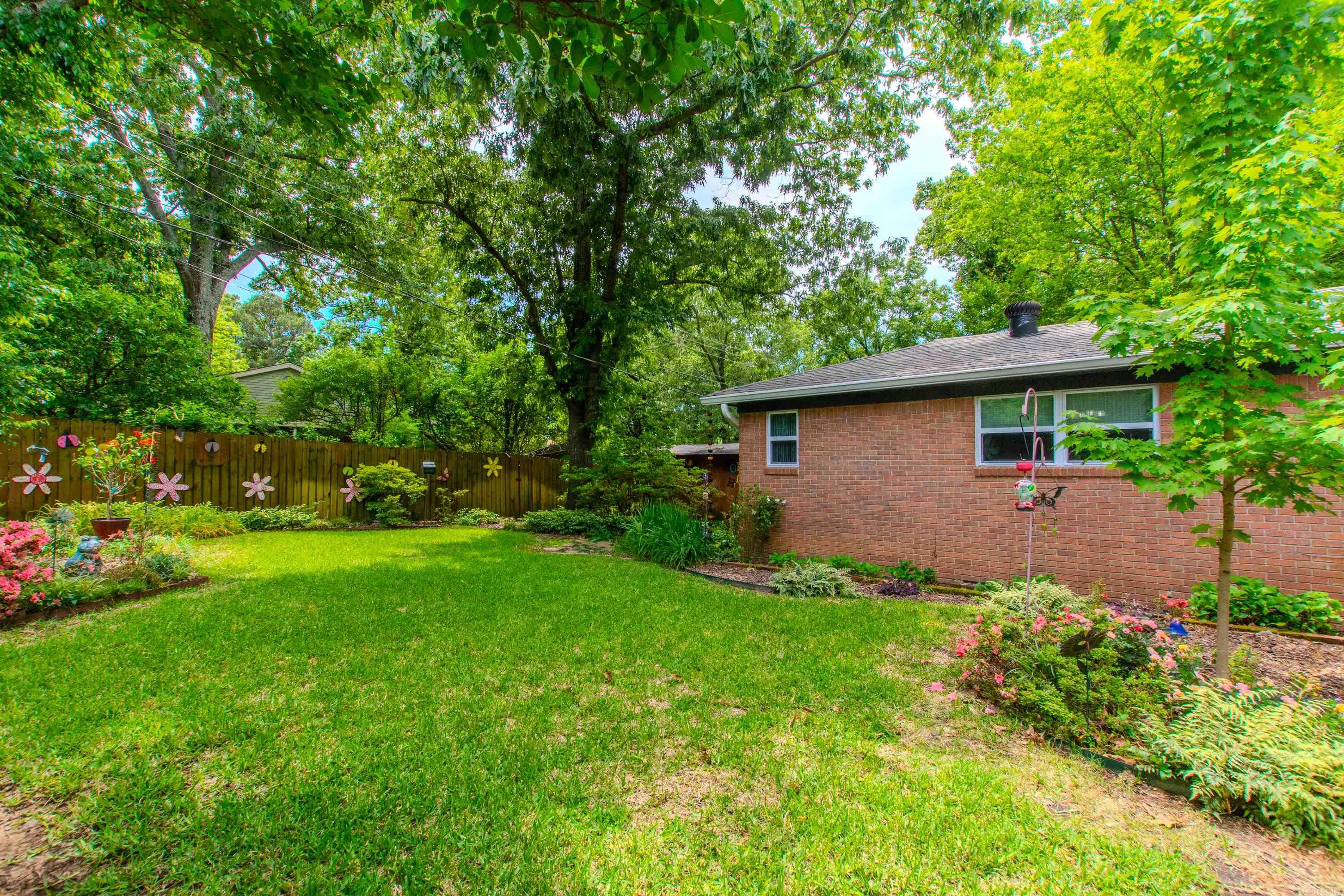 BRIARWOOD - Residential